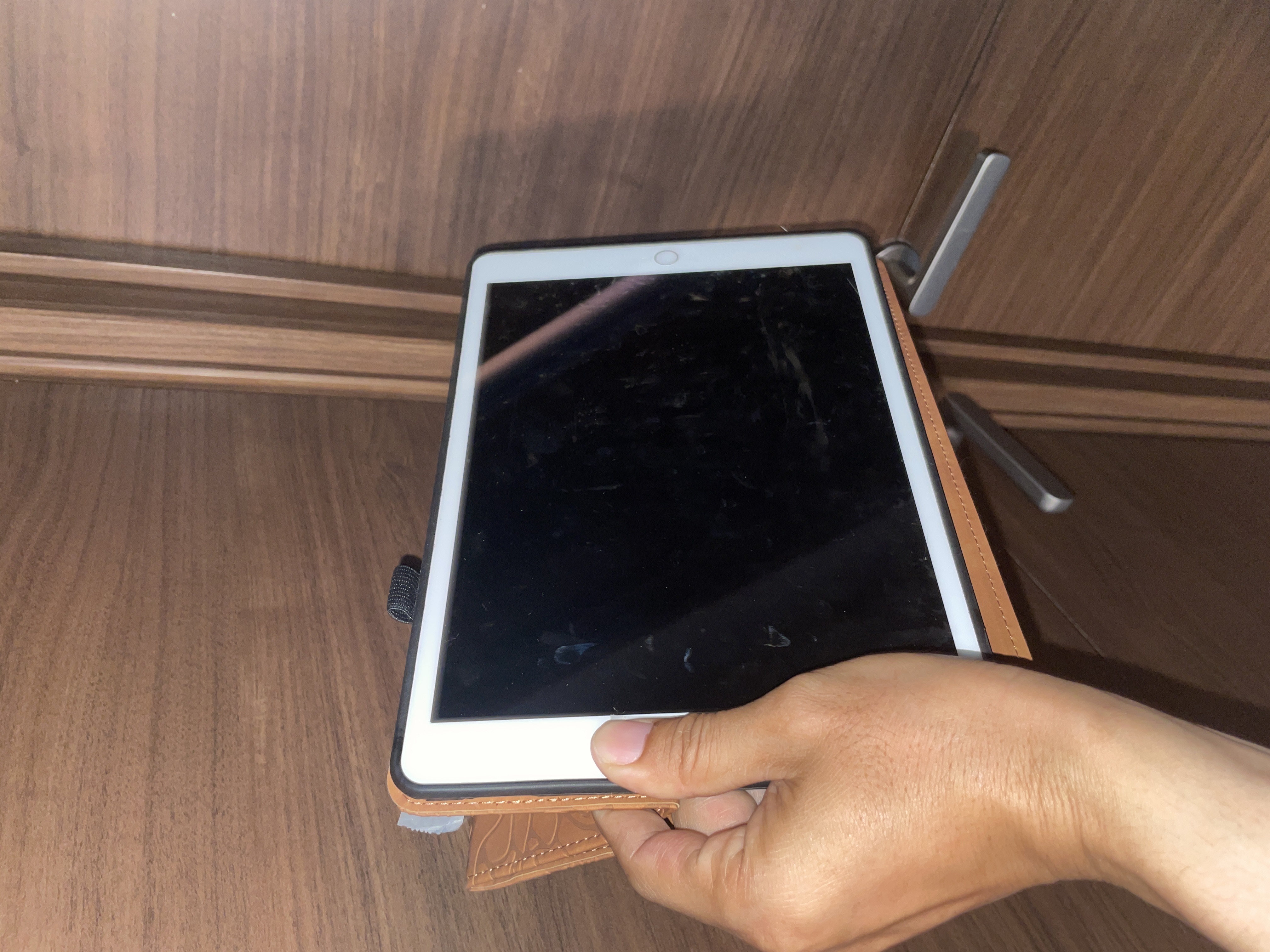 iPad 7 (2019, A10 series) リファービッシュ品 | Back Market