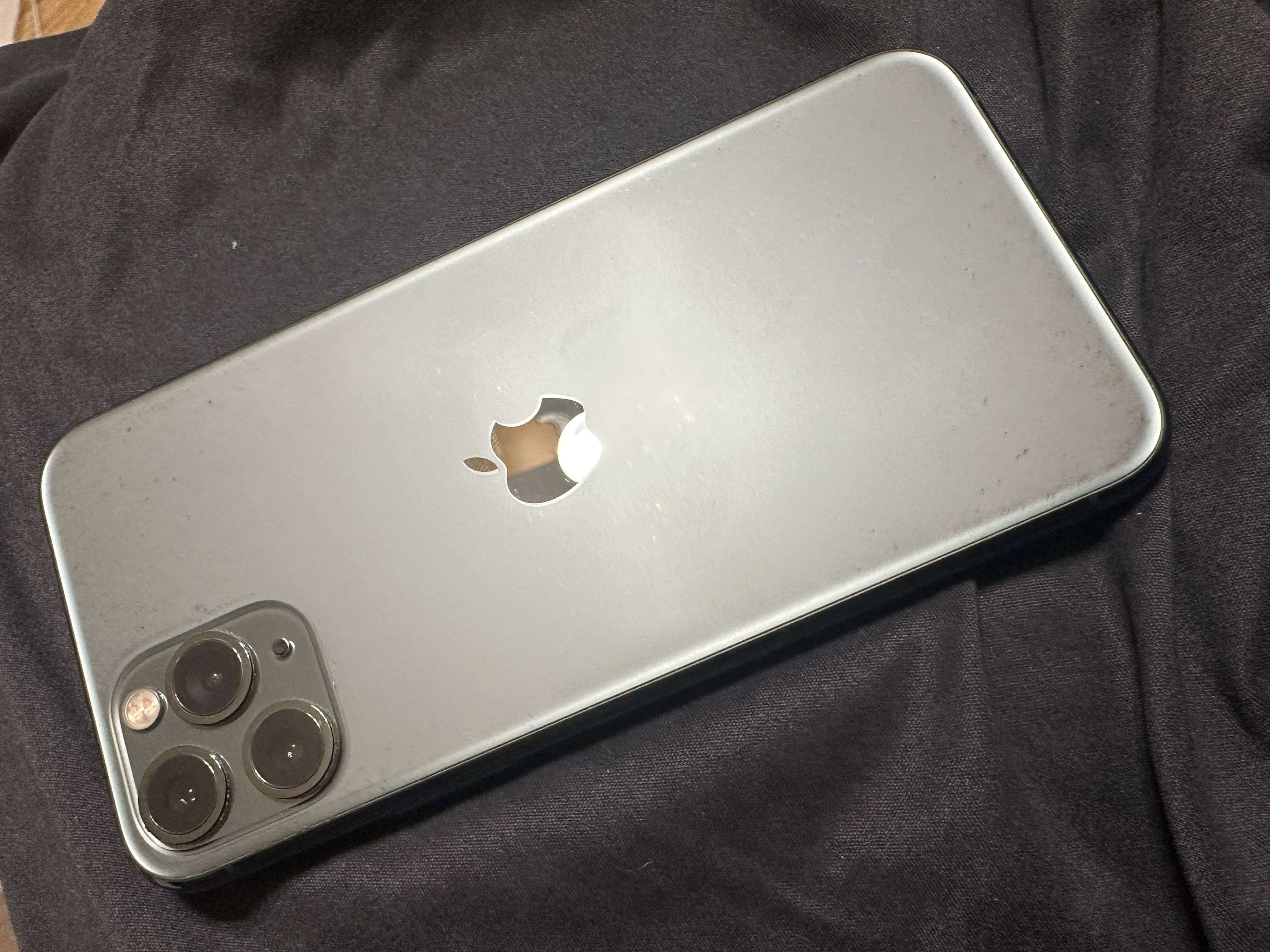 iPhone 11 Pro リファービッシュ品 | Back Market