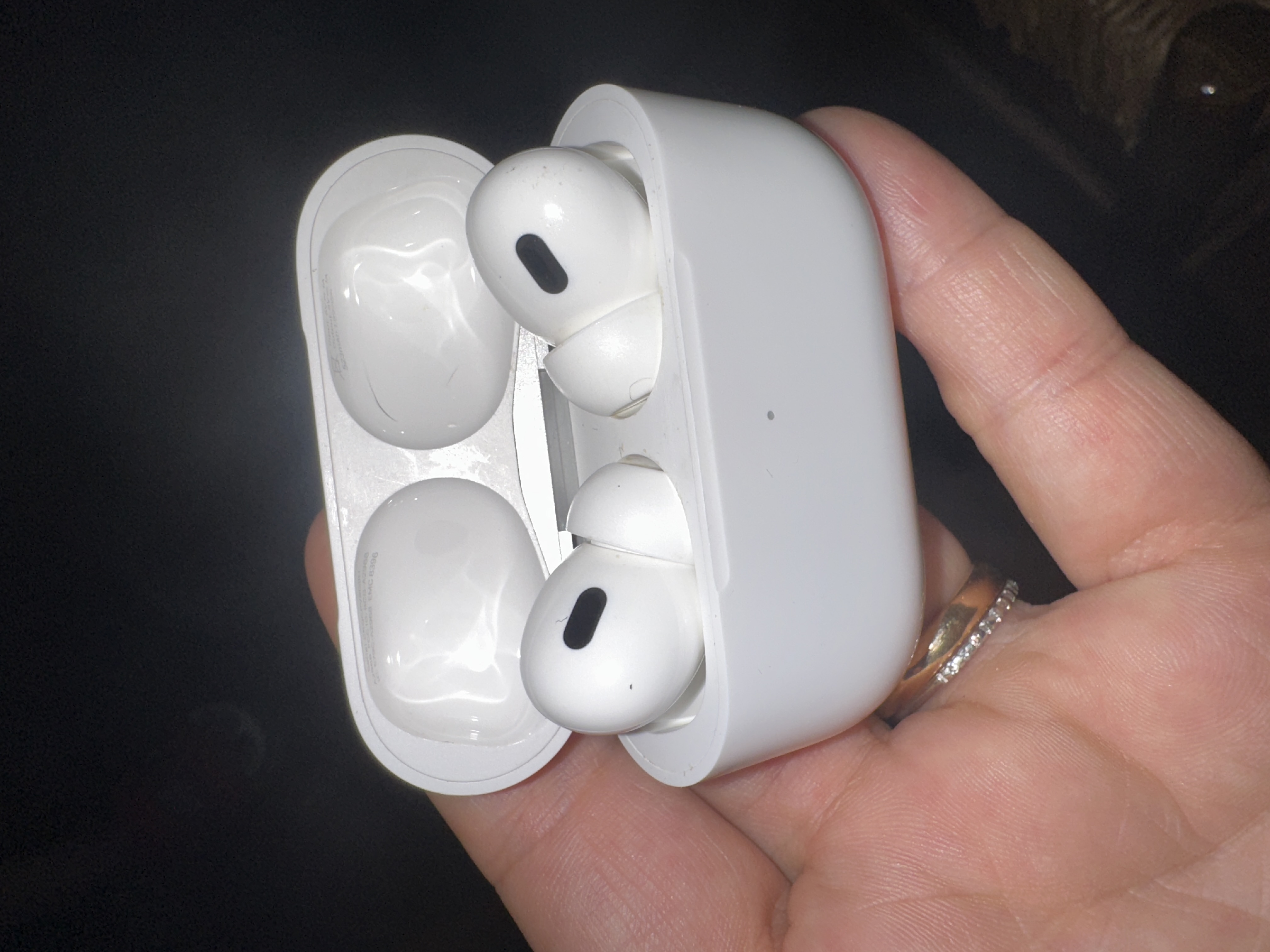 Custodia Di Ricarica Wireless Per AirPods Pro 2ª Generazione – Modelli A2931, A2699, A2698 – Bianca - Foto 4