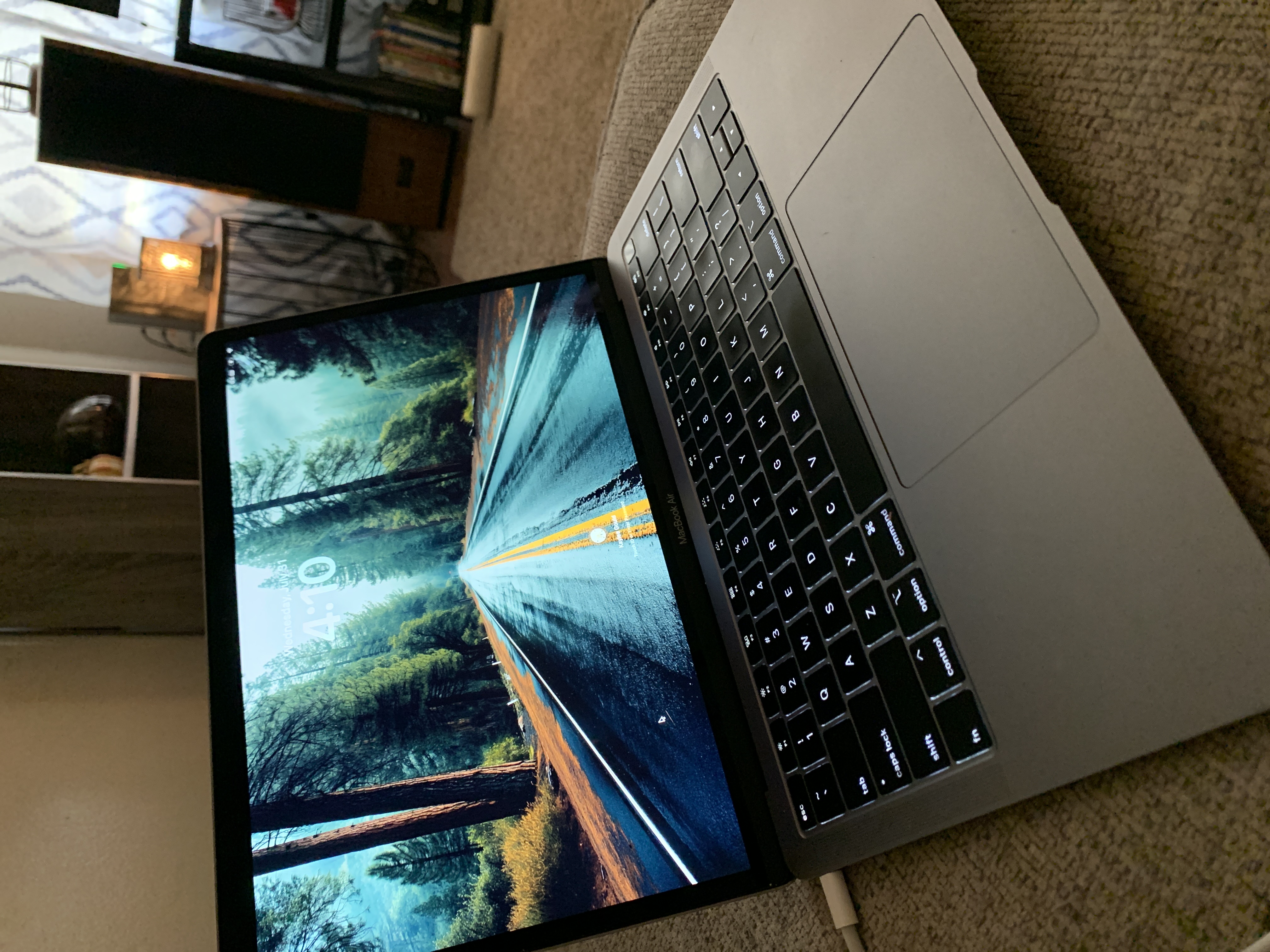 MacBook本体 macbook air 2019 Retina 13inch 61K9S-aLXtL.jpg_BO30,255,255,