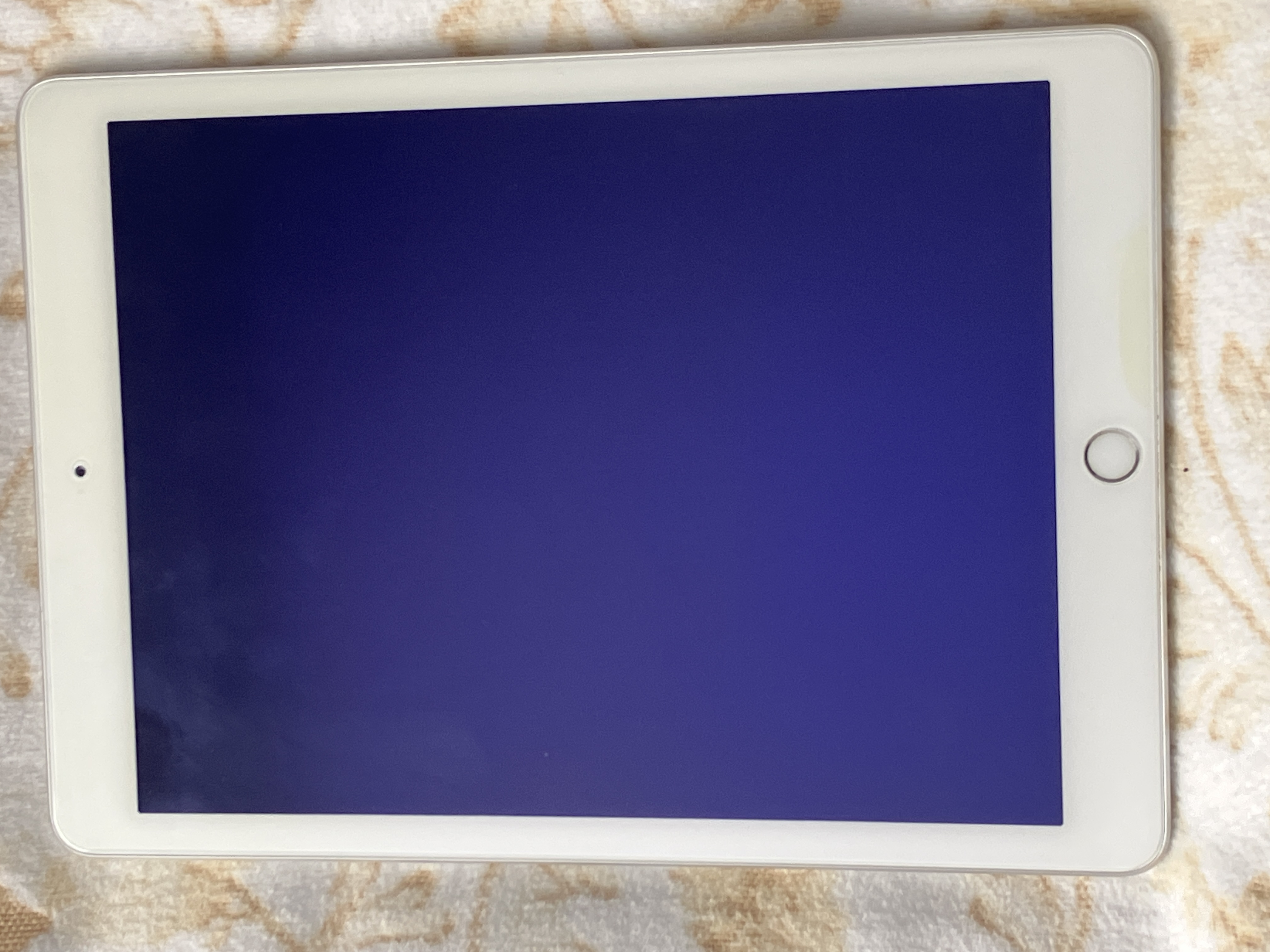 iPad 5 (2017, A9 series) リファービッシュ品 | Back Market