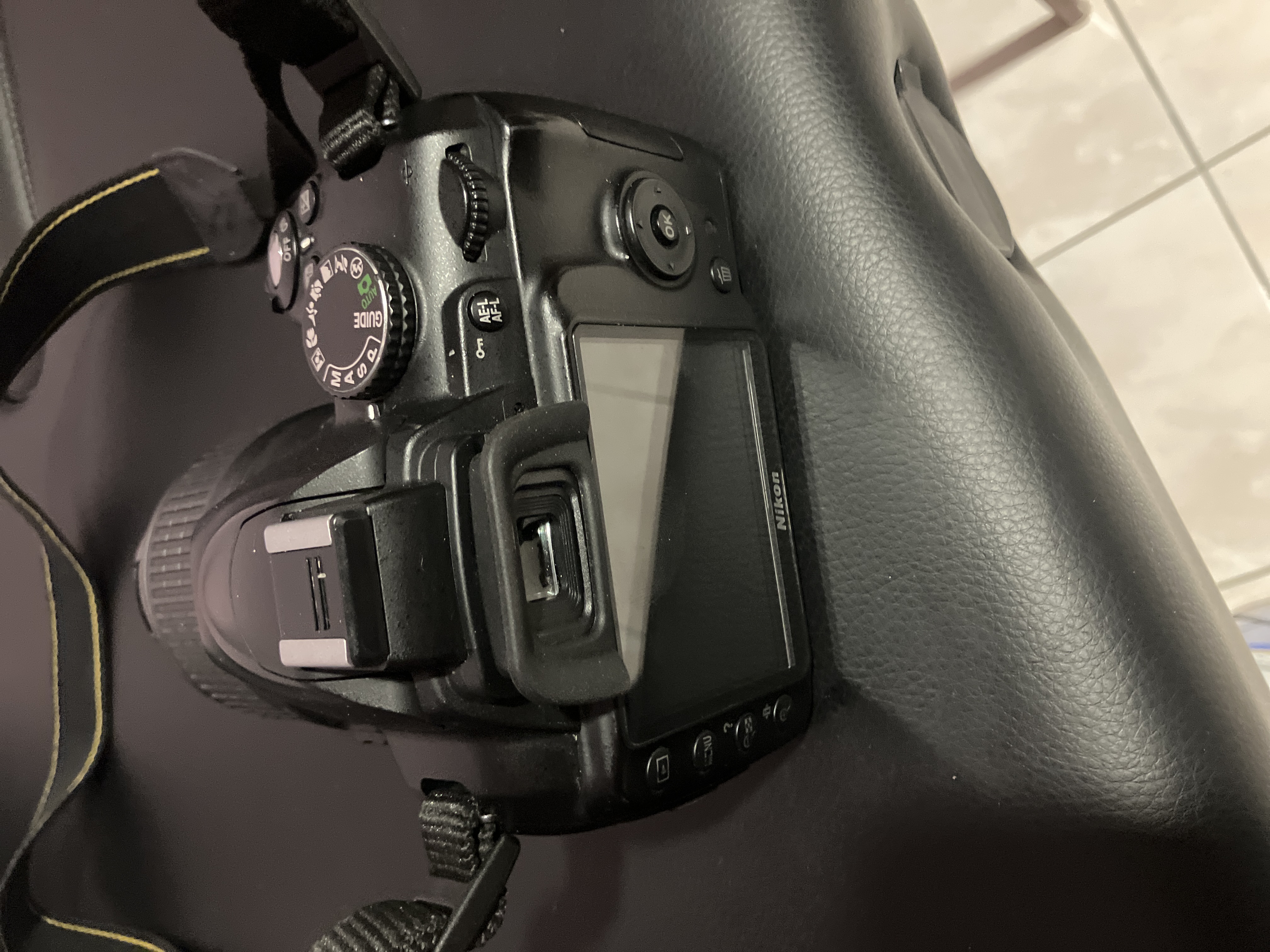 Reflex D3000 - Nero + Nikon Nikon AF-S DX 18-55 mm f/3.5-5.6 G VR