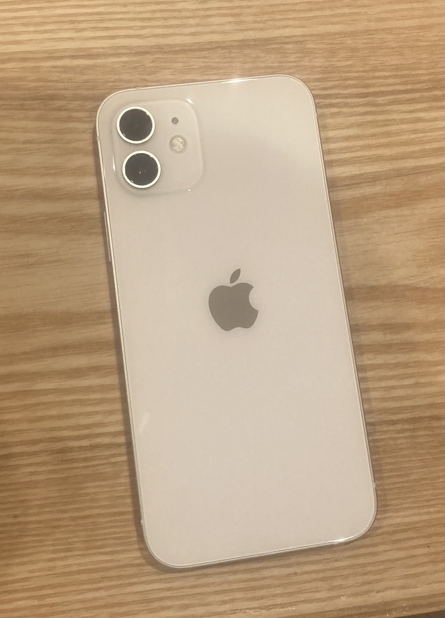 iPhone 12 リファービッシュ品 | Back Market