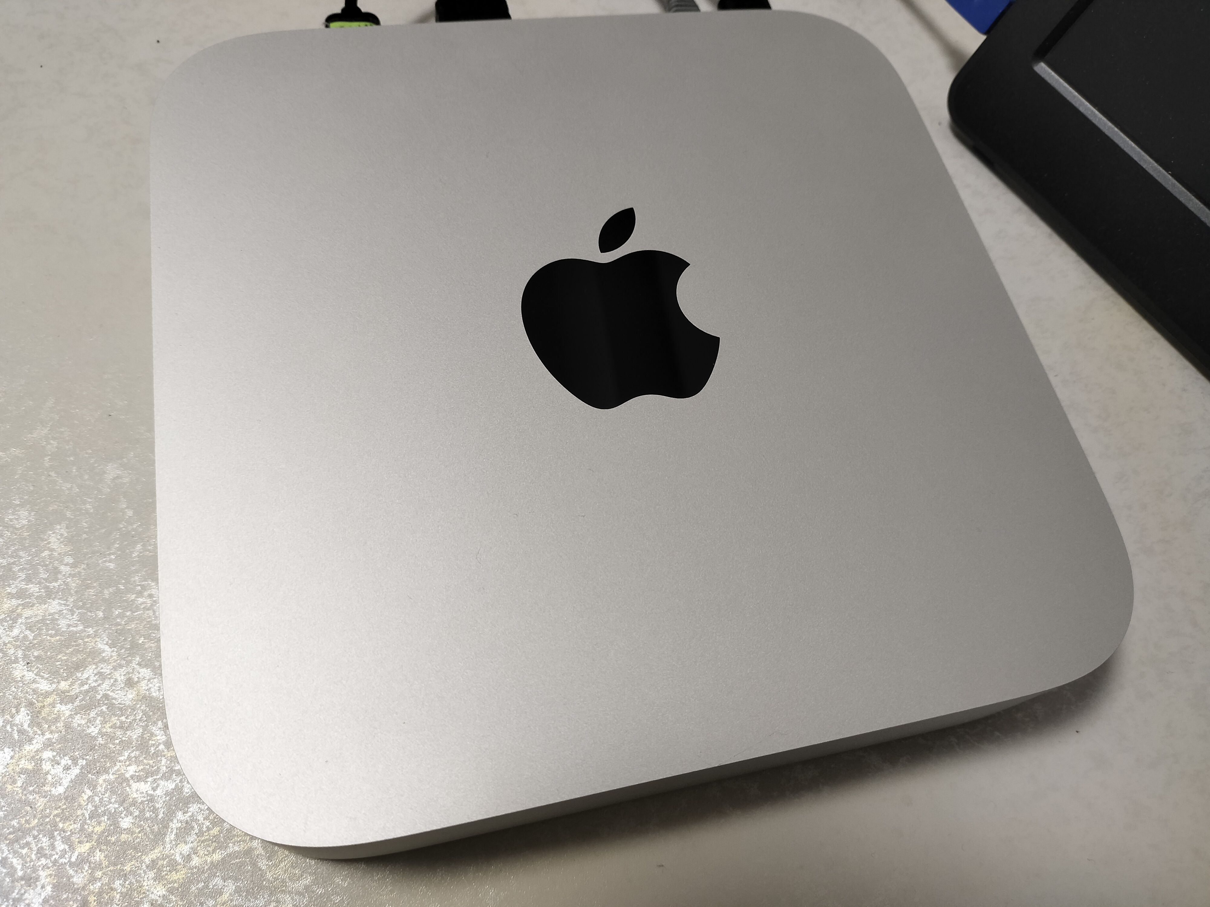 Mac mini (2020) Apple M1 3.2 GHz - 512 GB SSD - 8GB RAM 【整備済み