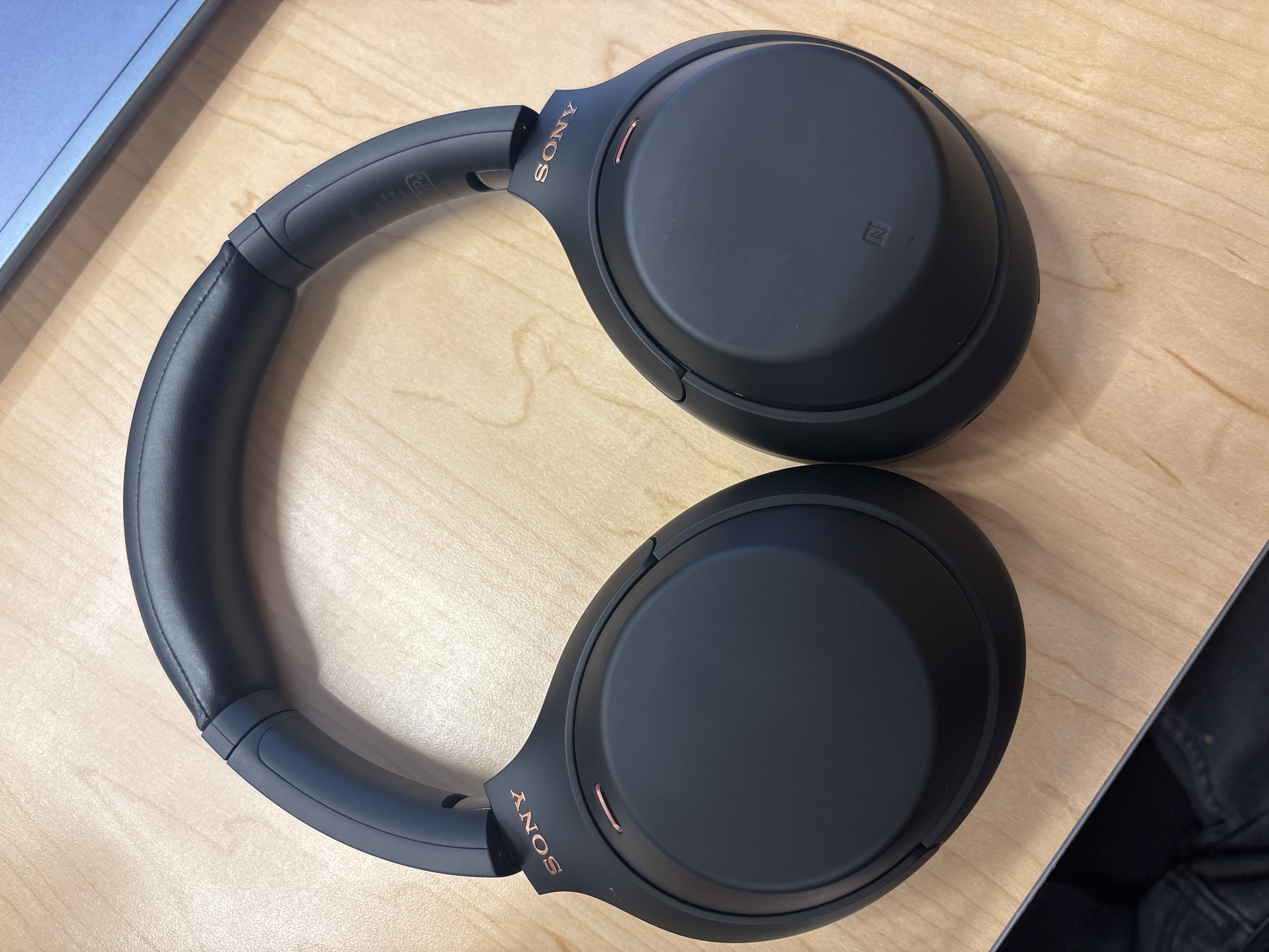 【即購入OK】SONY WH-1000XM4 (B) ブラック Sony WH-1000XM4 Wireless Noise-Cancelling Headphones, Mic