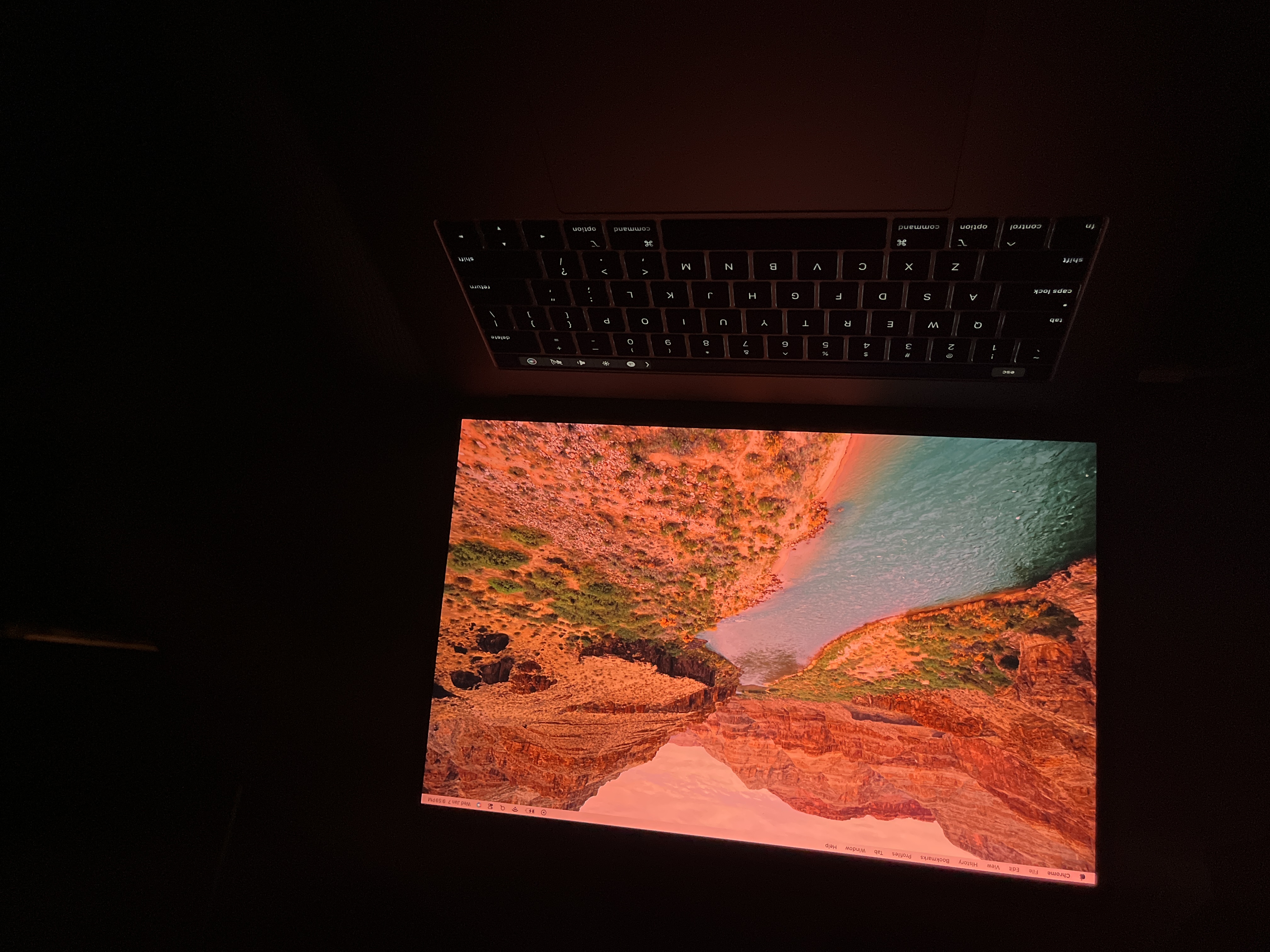 MacBook Pro Retina 15-inch (2018) - Core i7 - 16GB - SSD 256GB