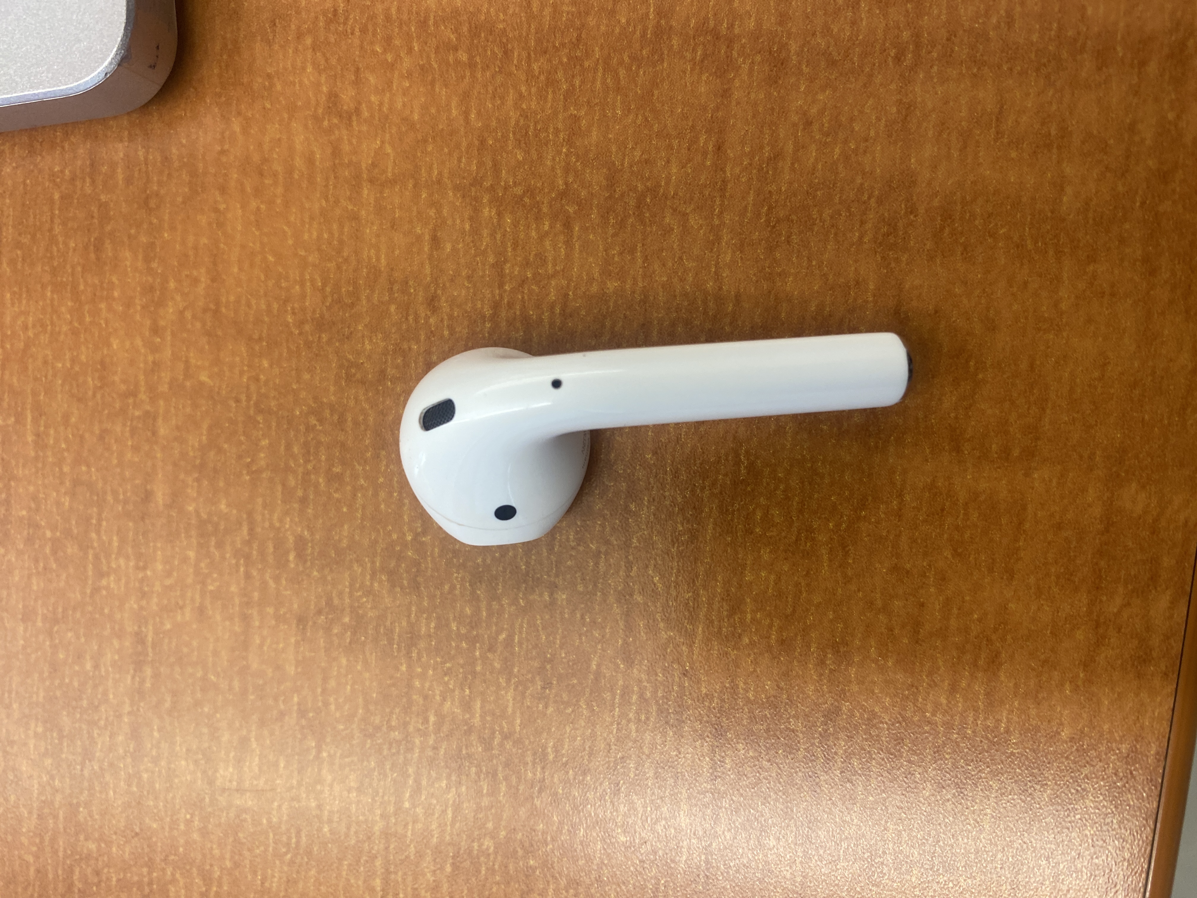 Apple Left Earpiece for AirPods 2nd gen (2019) White (A2031