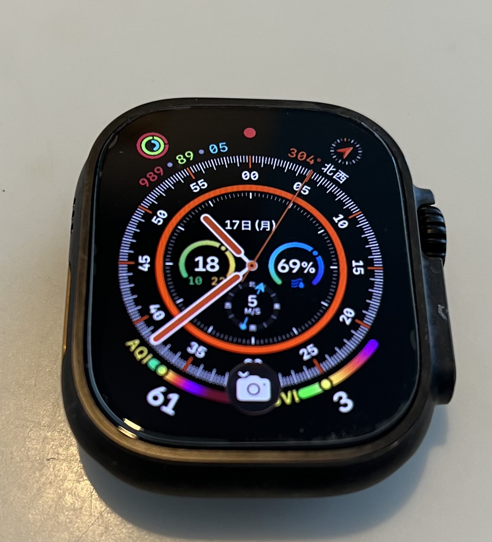 Apple Watch Ultra 2 49mm - GPS + Cellularモデル - チタニウム 
