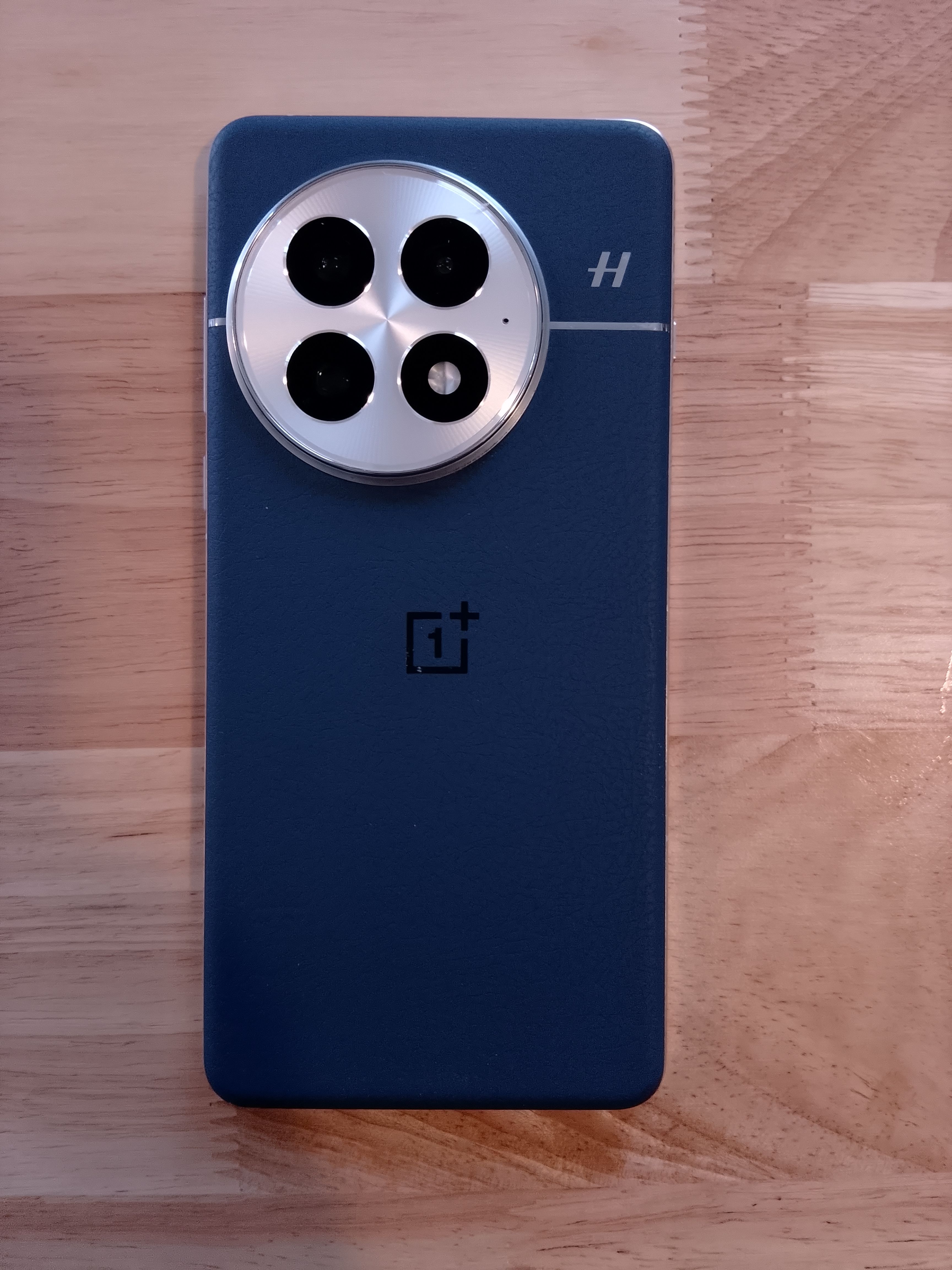 美品! OnePlus 13 グローバル版 12/256GB ブラック OnePlus 13 5G Smartphone 12GB 256GB Unlocked Global Version
