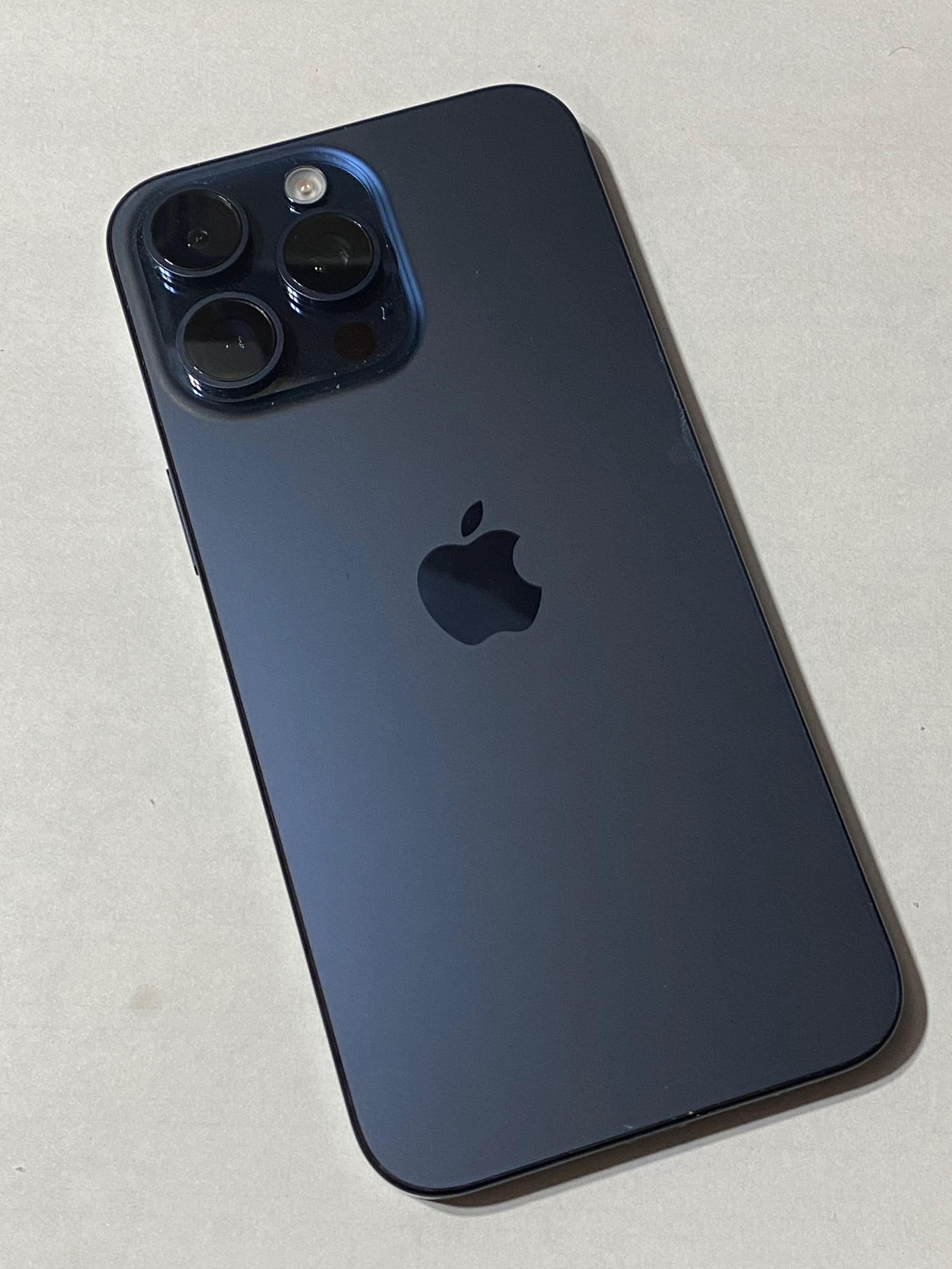 iPhone15ProMax256GB ブラックチタニウム本体 iPhone 15 Pro Max 256GB 