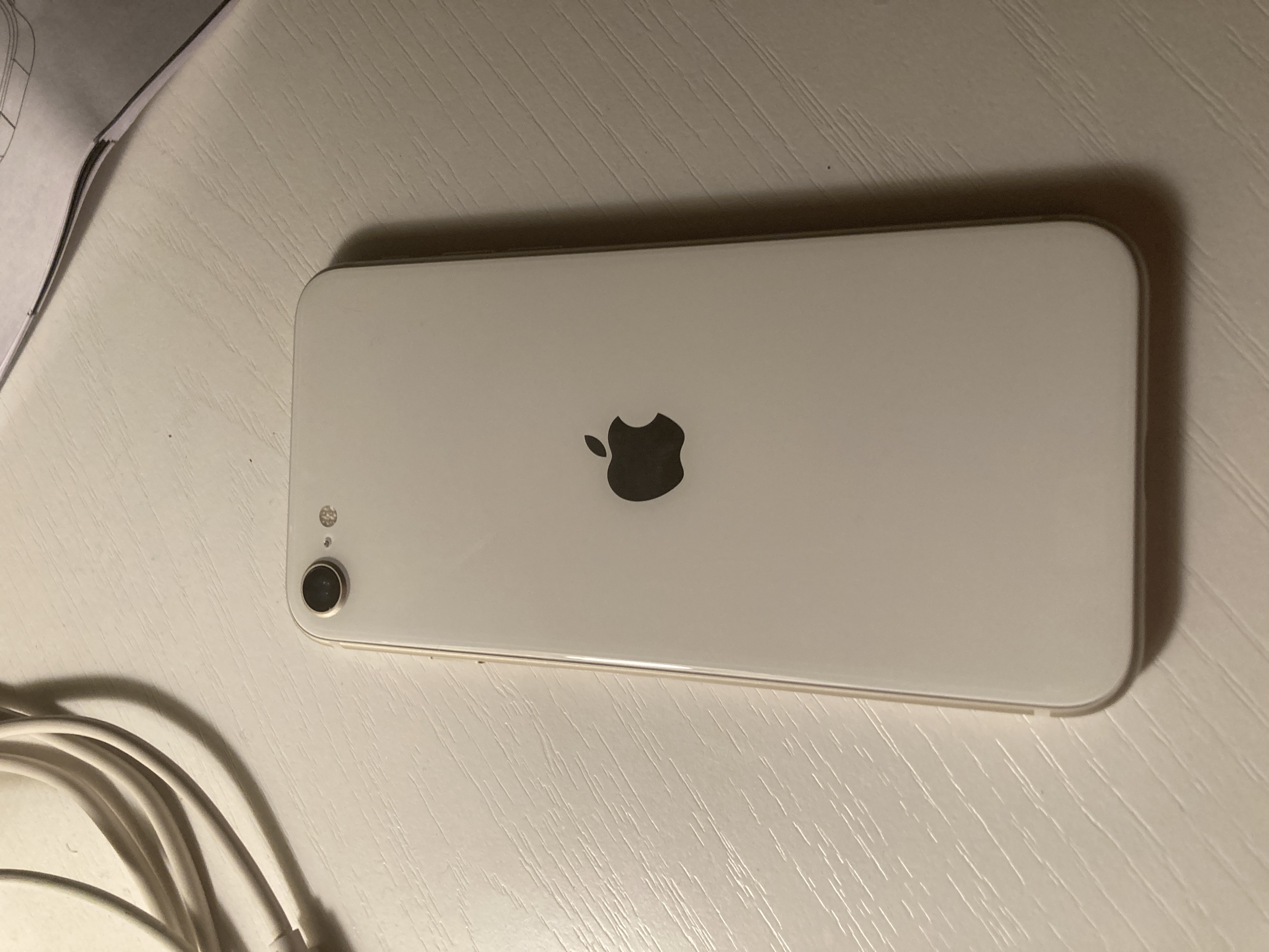 iPhone SE (2022) 128GB - Starlight - Unlocked | Back Market