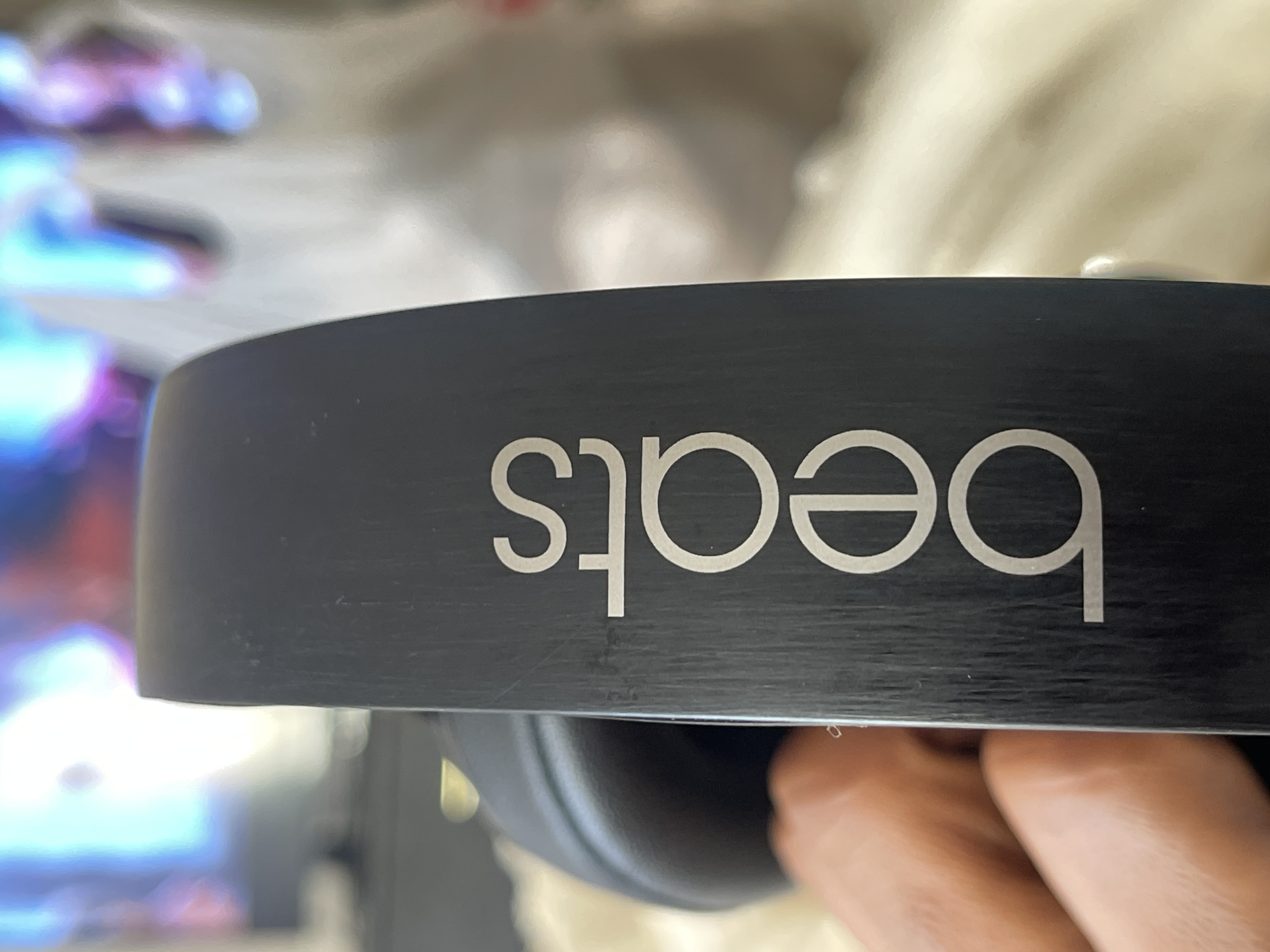 Beats Studio3 Wireless Noise cancelling Headphone with microphone