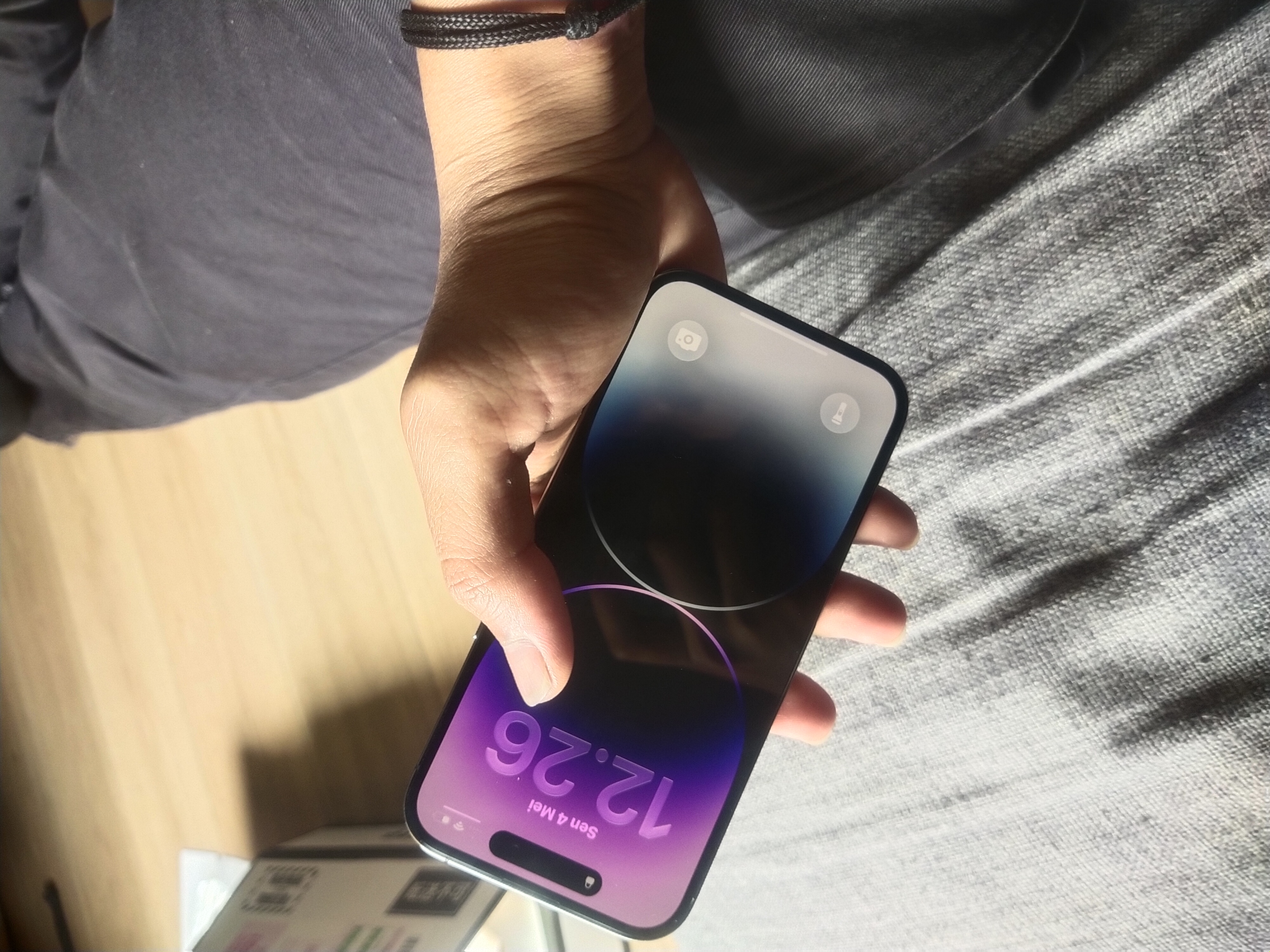 iPhone 14 Pro 256GB - ゴールド - Simフリー 【整備済み再生品