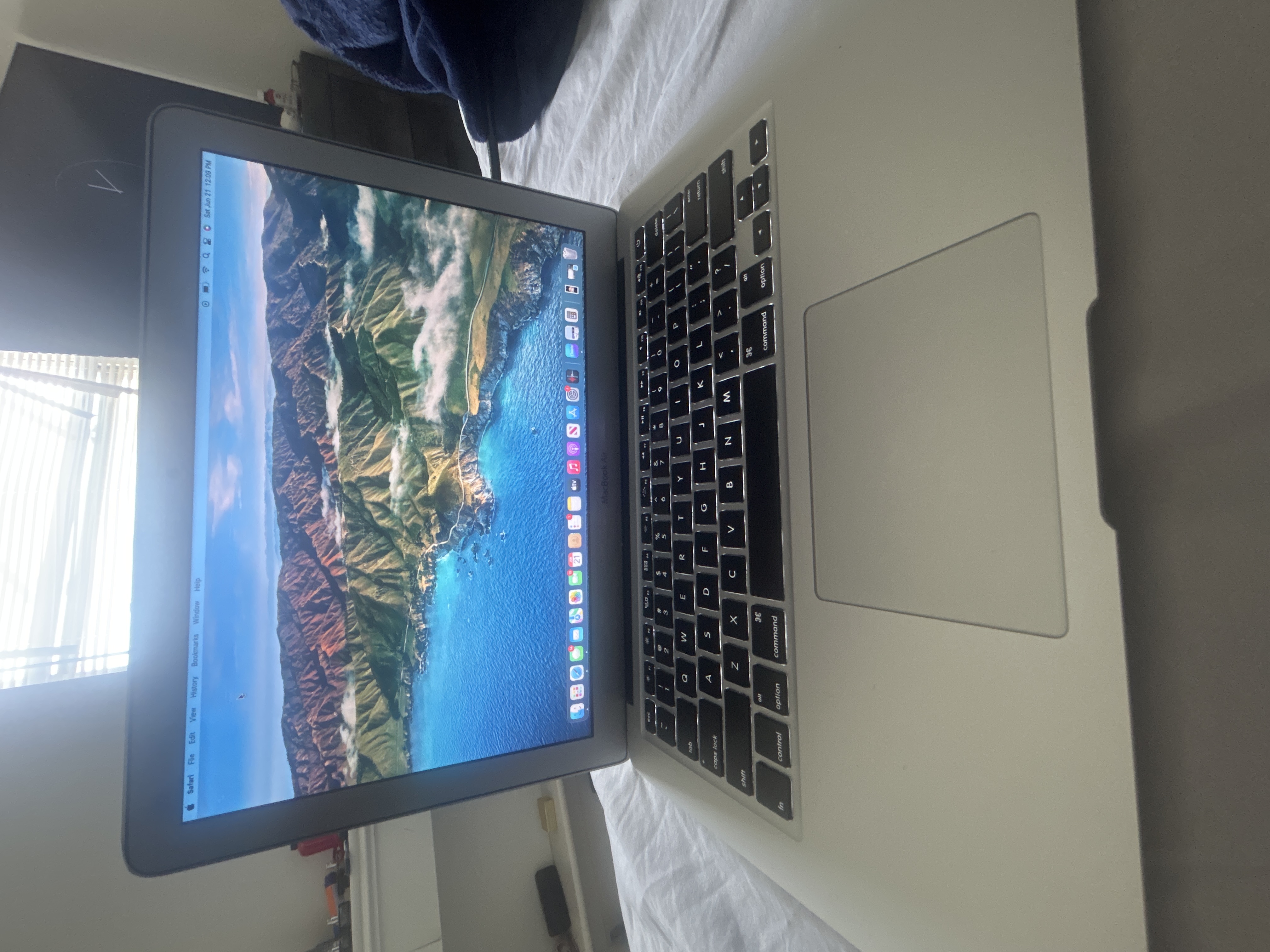 MacBook Air 13-inch (2017) - Core i7 - 8GB - SSD 512GB