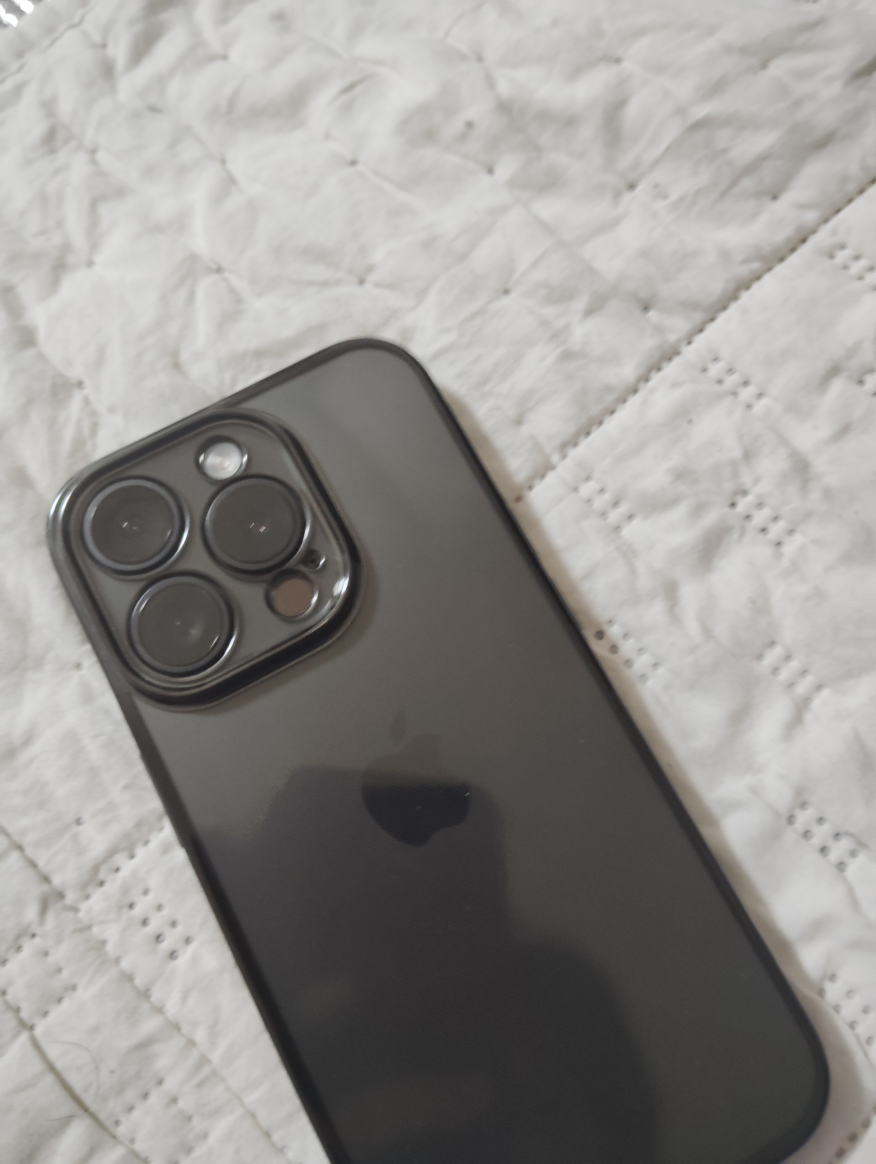 iPhone15Pro256G 美品　99%バッテリー残　ブラックチタニウム　受取場所応相談可 iPhone 15 Pro 128GB - ナチュラルチタニウム（SIMフリー）[整備済製品