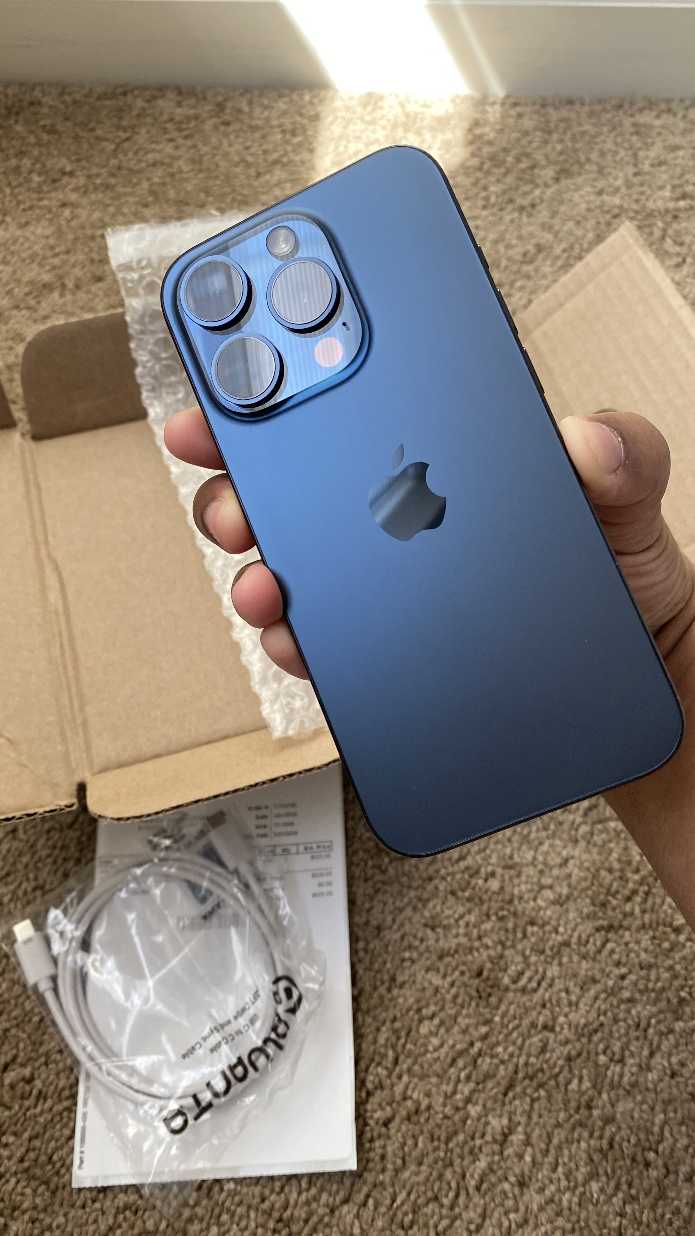 iPhone 15Pro 512Gブラック 本体 Amazon.com: Apple iPhone 15 Pro, 128GB, Black Titanium - Locked to