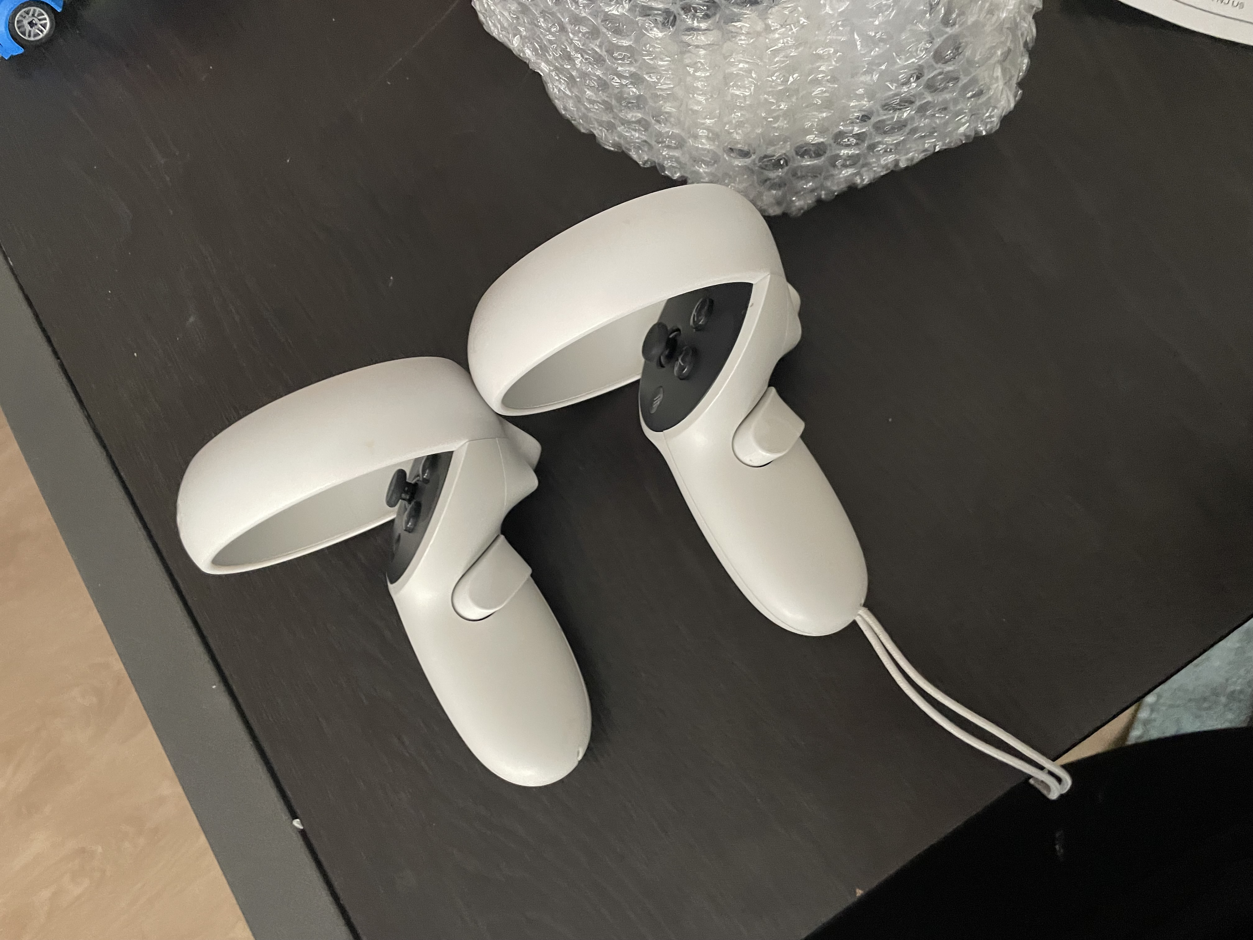 Oculus Meta Quest 2 VR headset | Back Market