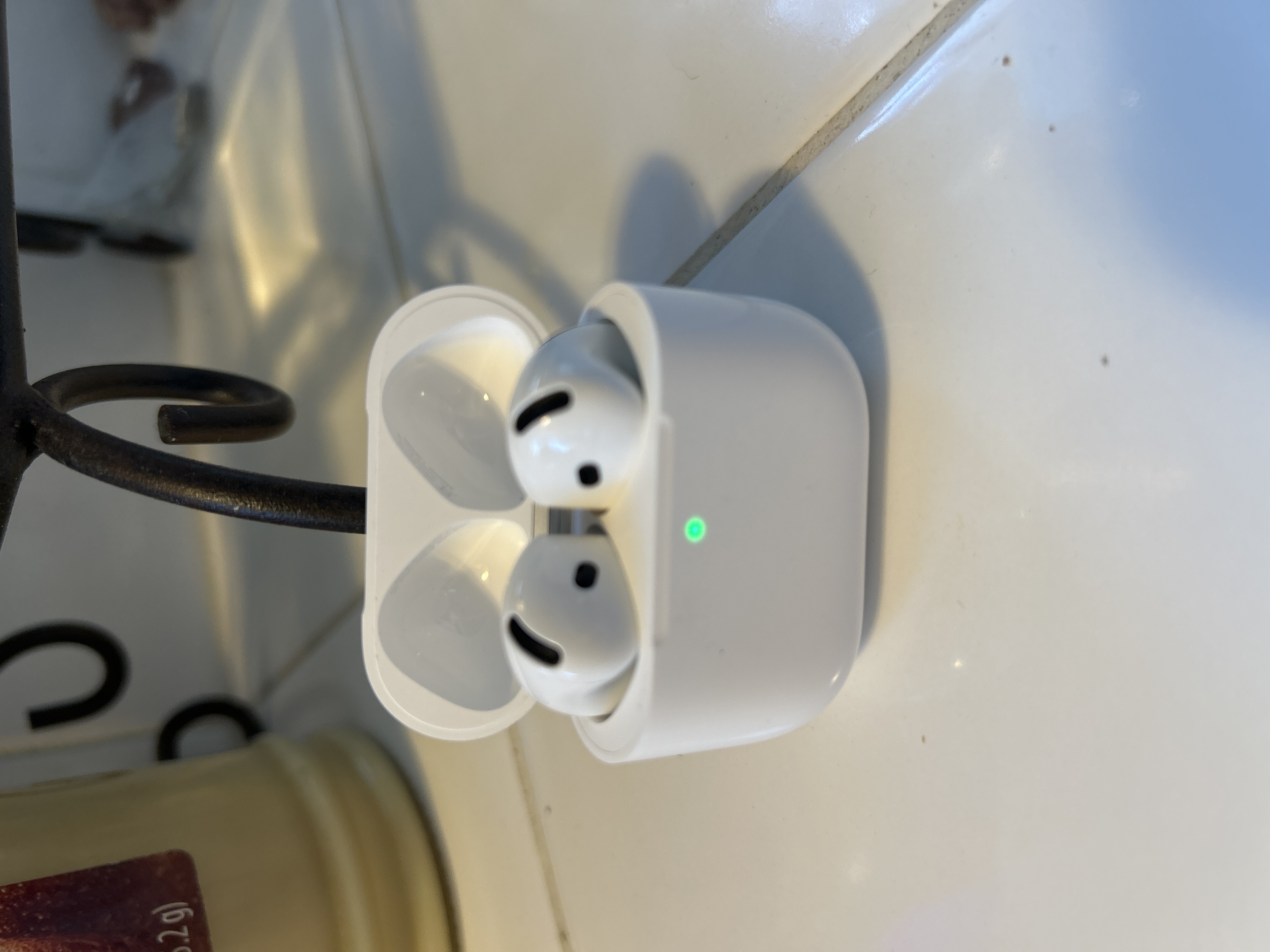 24C　airpods4 s-l1200.jpg
