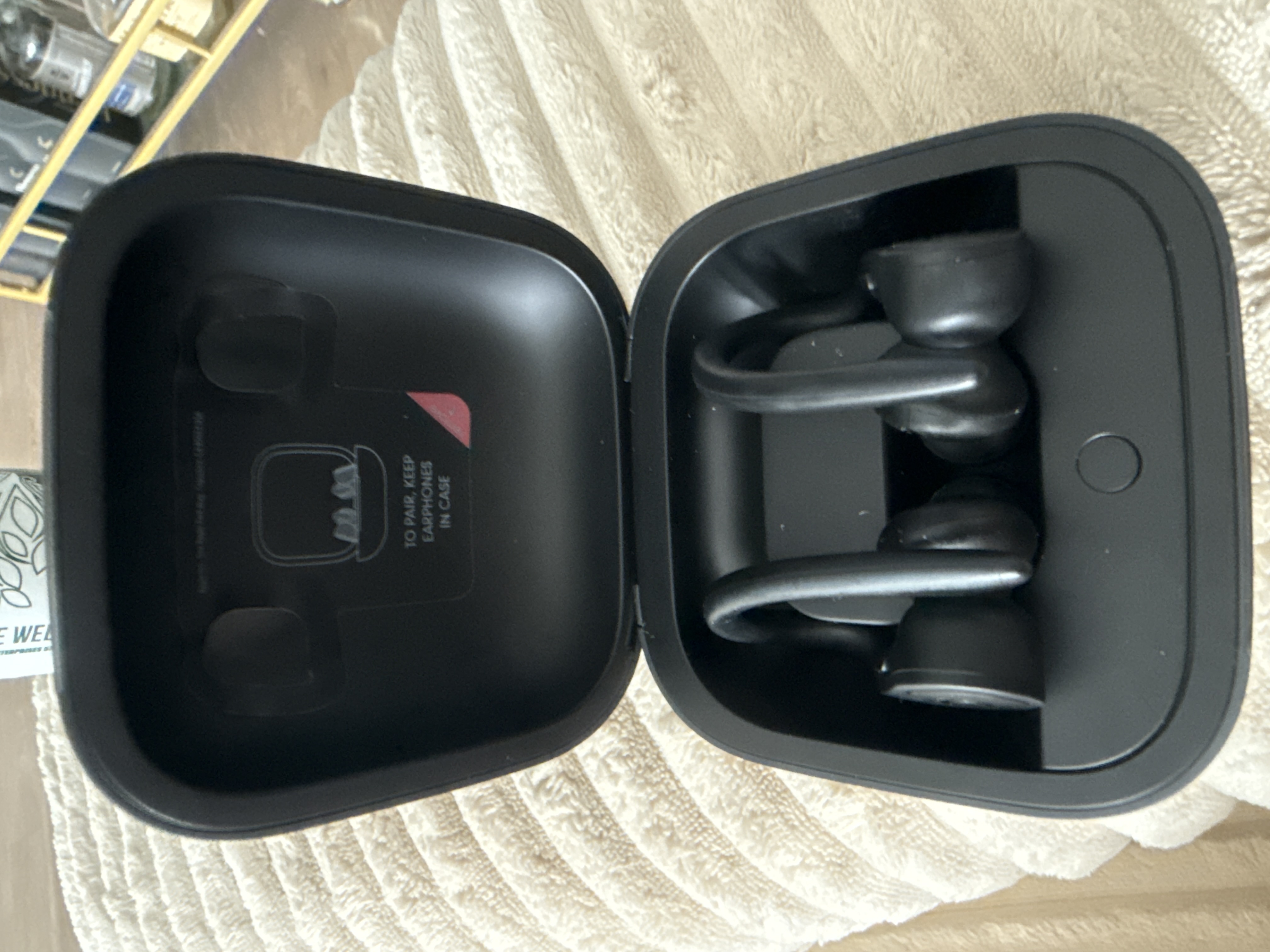 Beats by Dr Dre POWERBEATS PRO ブラック Open Box Beats by Dr. Dre Powerbeats Pro 2 Jet Black In Ear