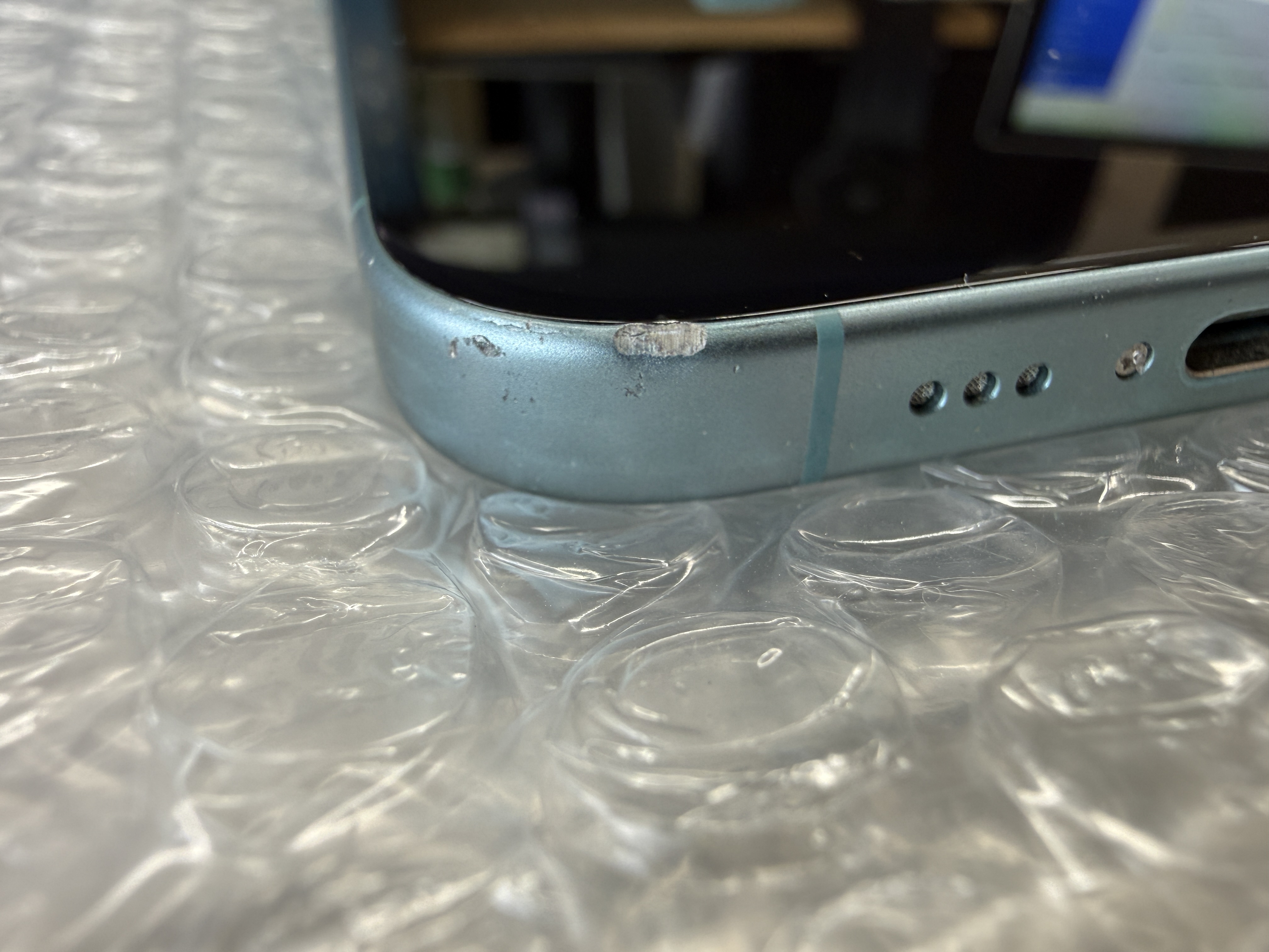 iPhone 16 中古整備品(リファービッシュ) をお得に購入 | Back Market