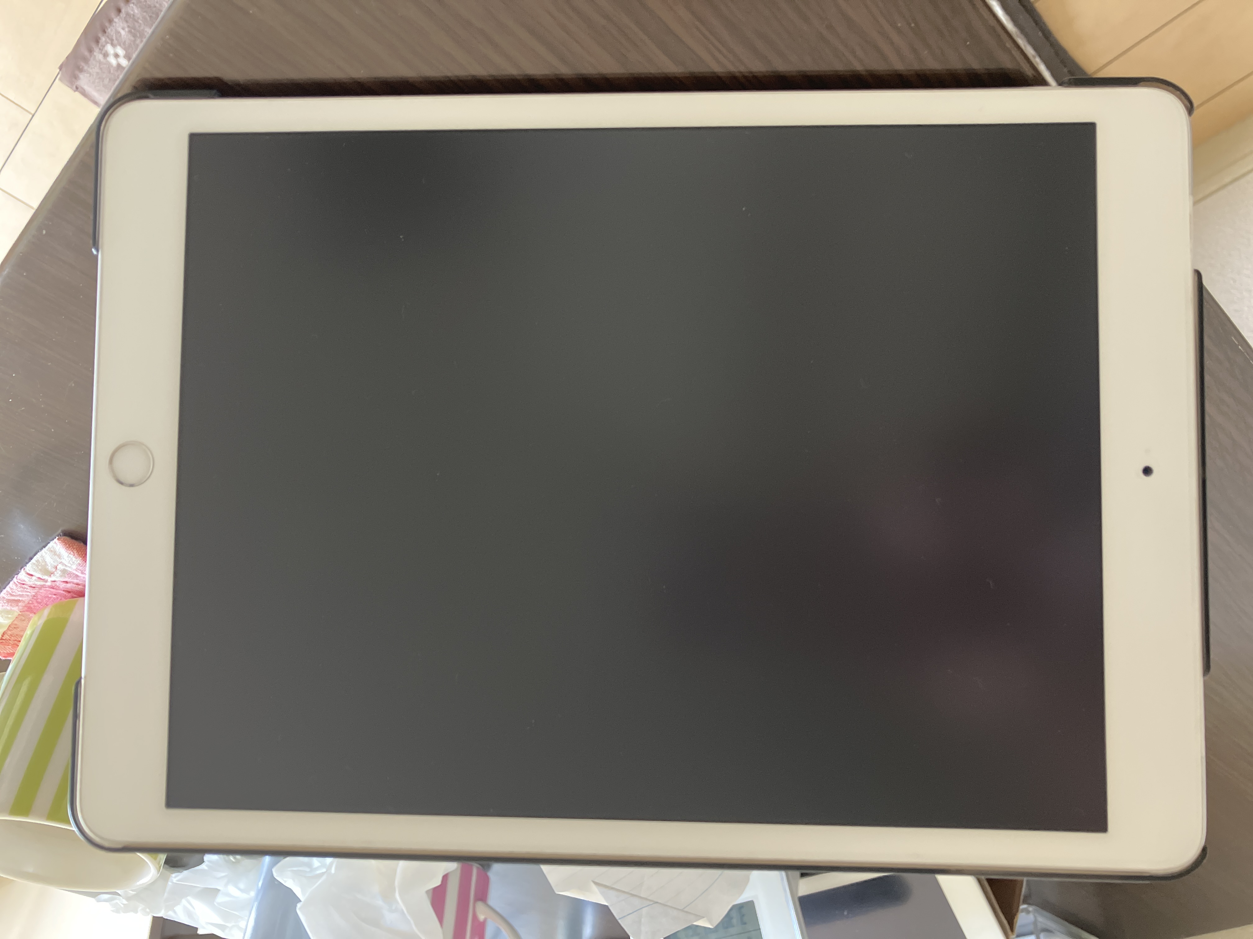 iPad 10.2 インチ (2020) 第8世代 128 GB - Wi-Fi - ゴールド 【整備 