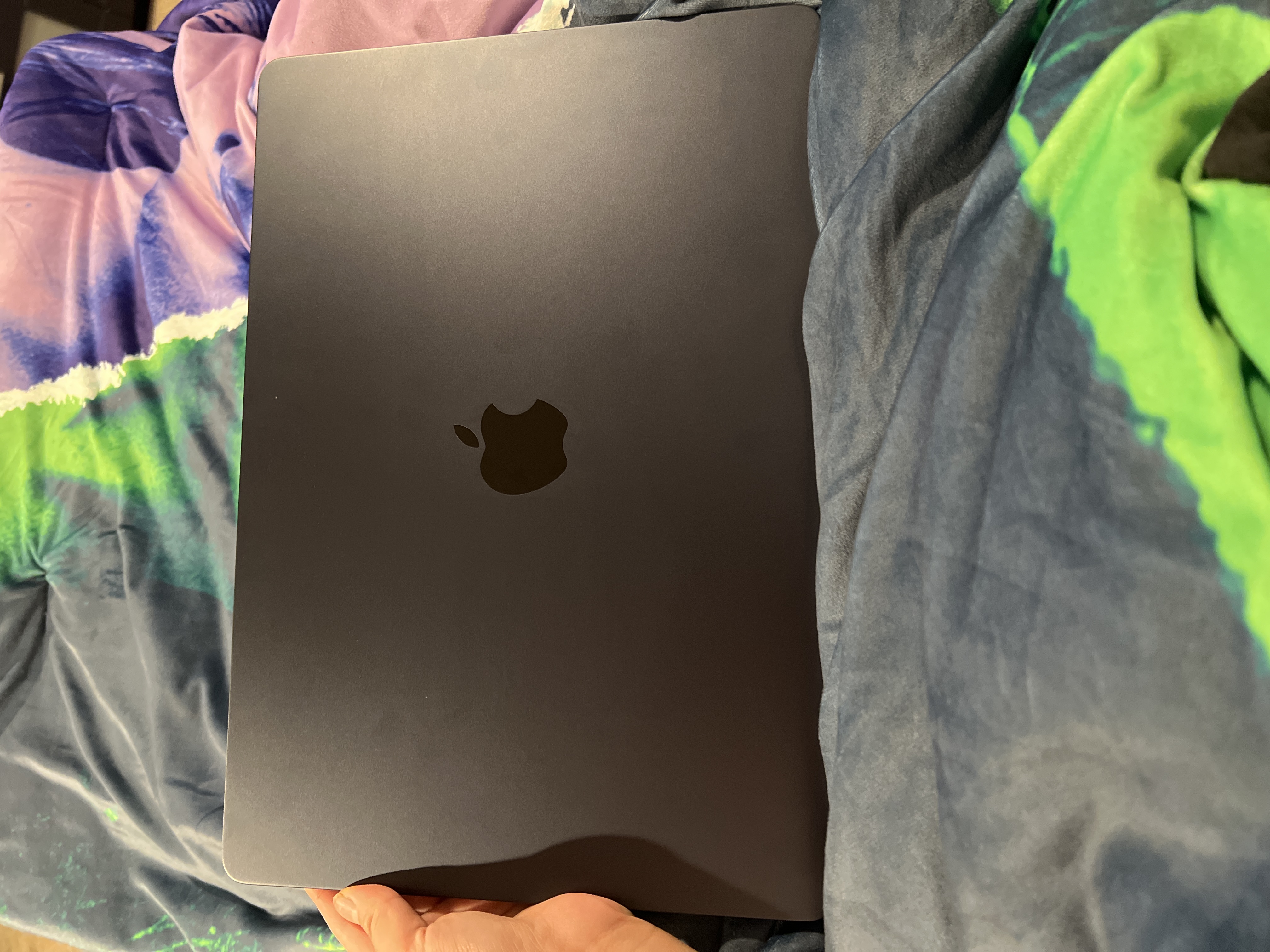 MacBook Air (2024) 13-inch - Apple M3 8-core and 10-core GPU