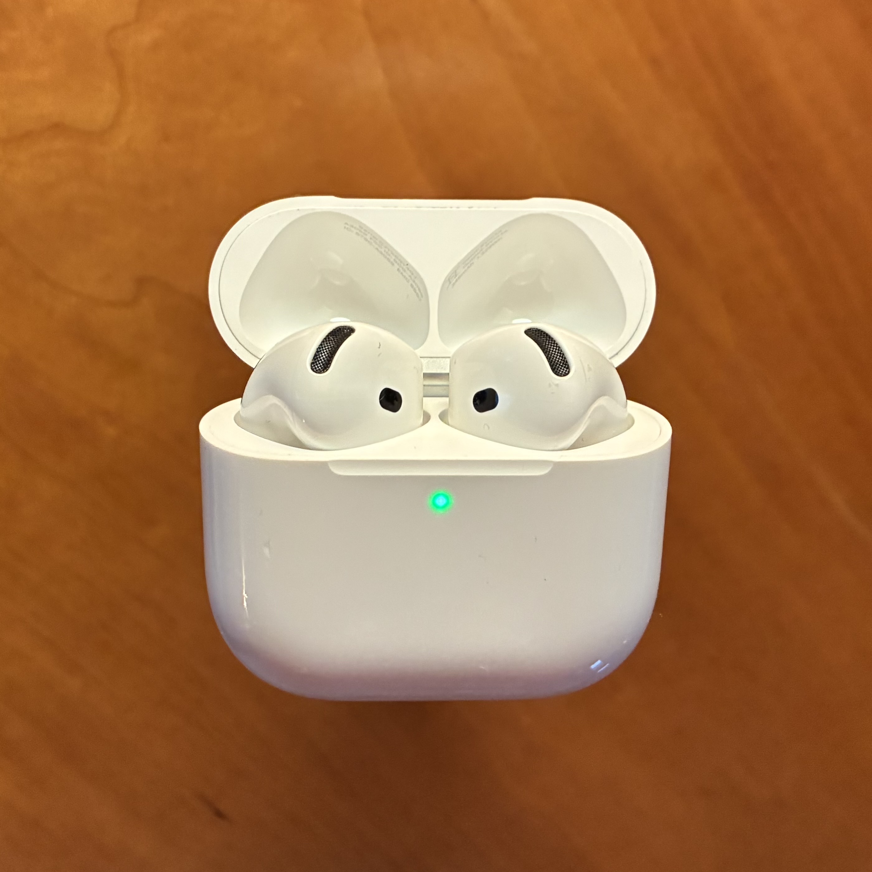 Apple AirPods 4th gen (2024) - Wireless (USB-C) Charging case