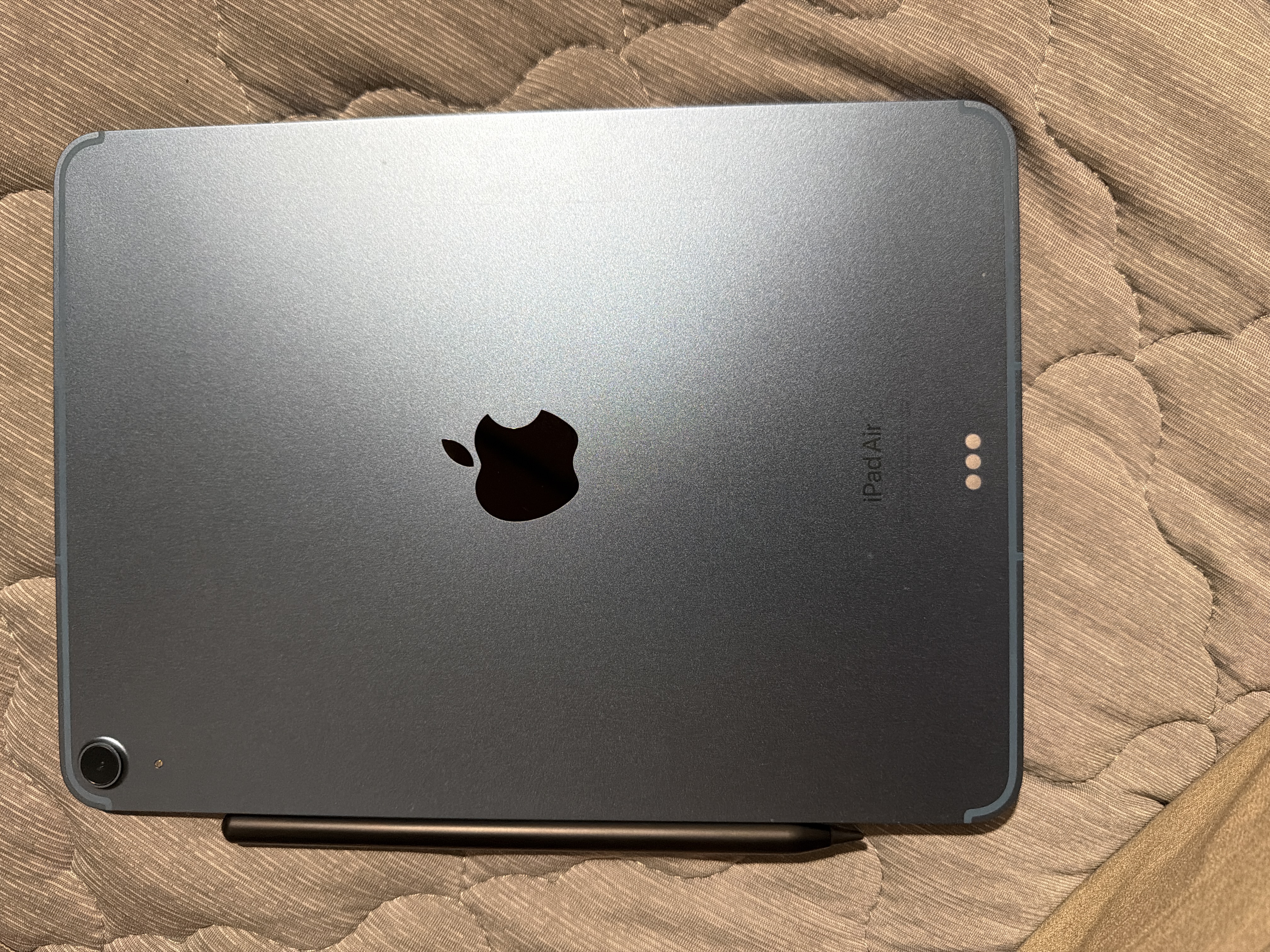 iPad Air 10.9 インチ (2022) 第5世代 64 GB - Wi-Fi + 5G - ブルー