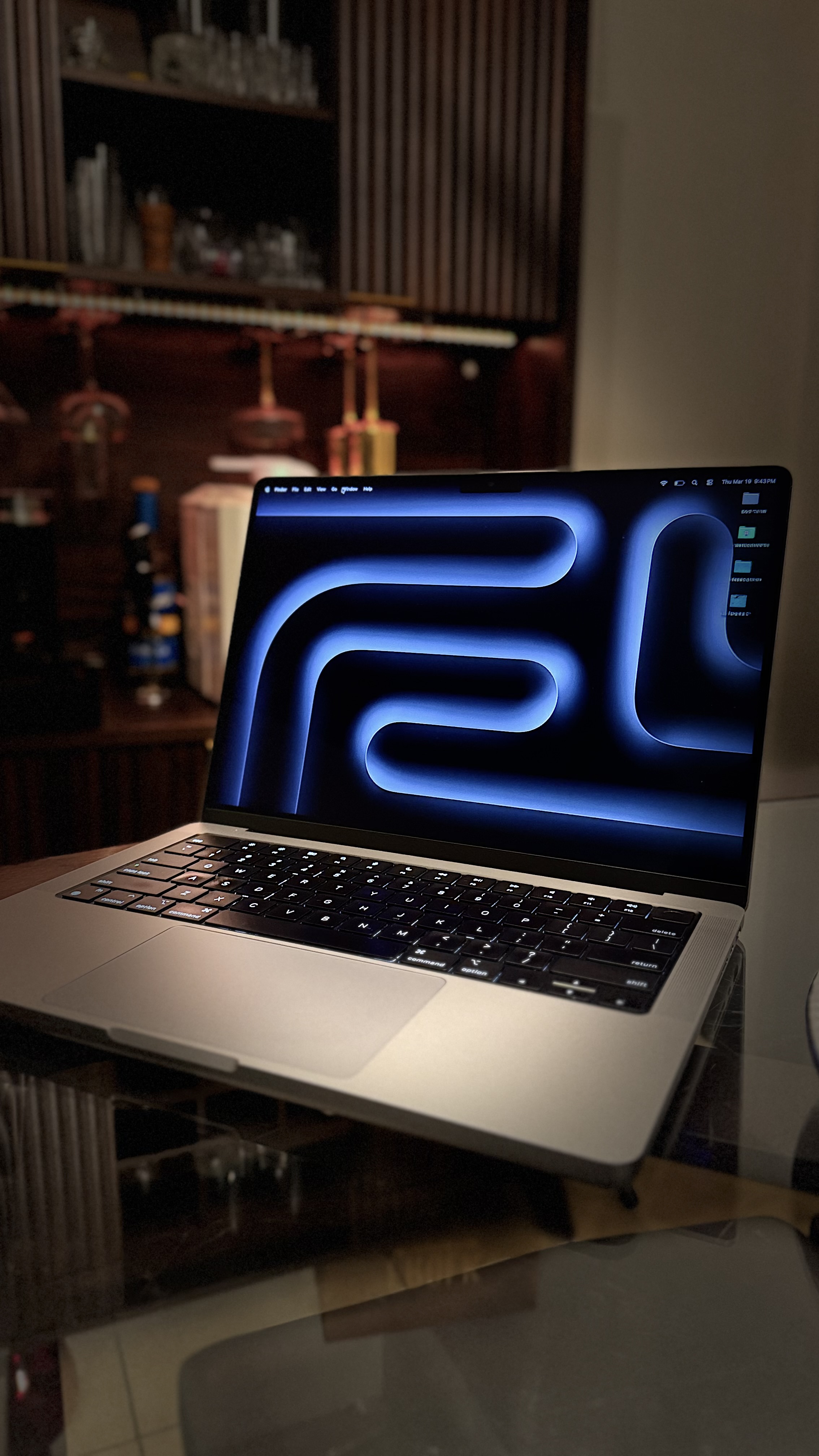 MacBook Pro (2020) 13-inch - Apple M1 8-core and 8-core GPU - 8GB