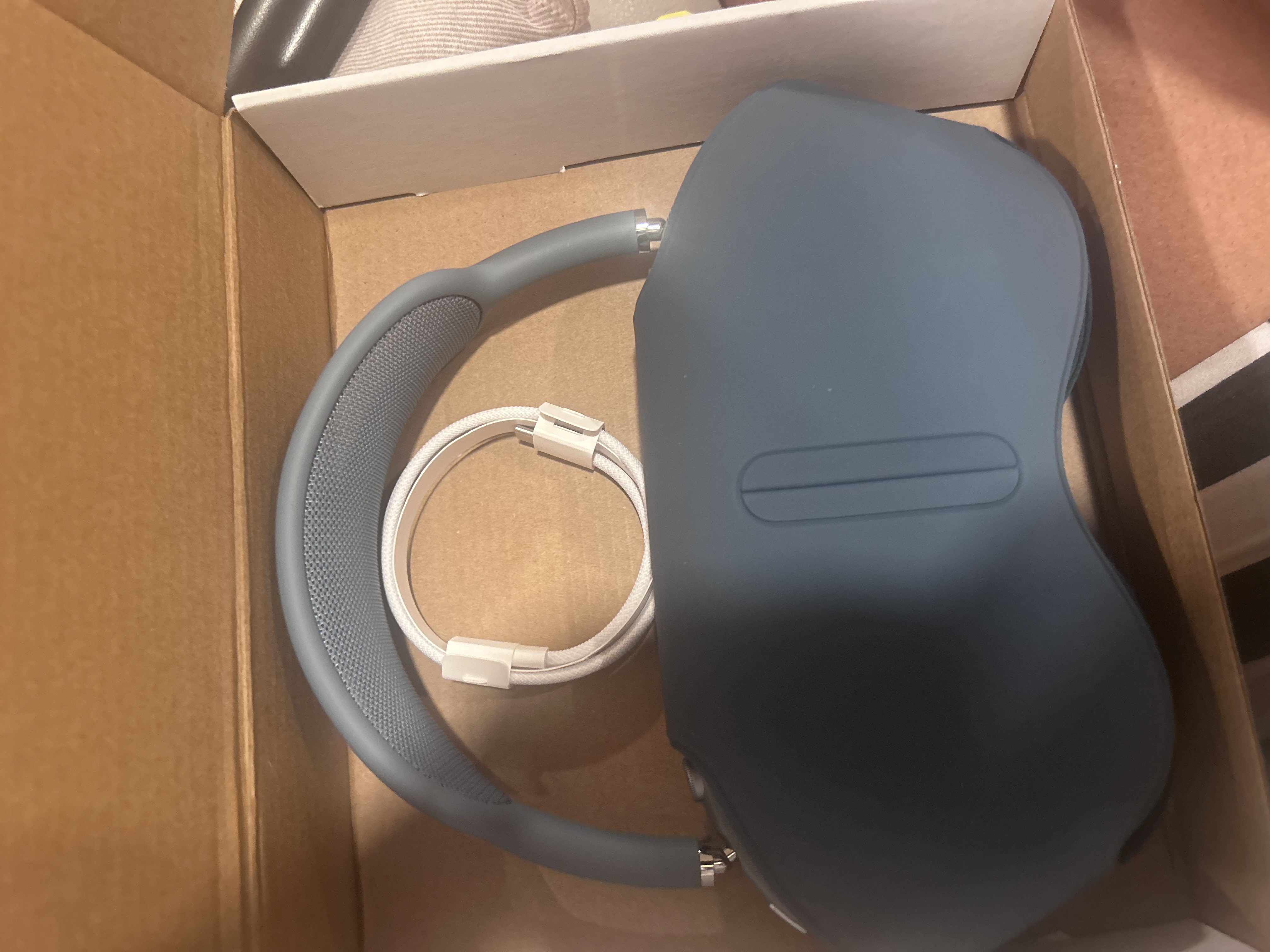 Apple AirPods Max 1st gen (2024) - Midnight | Back Market