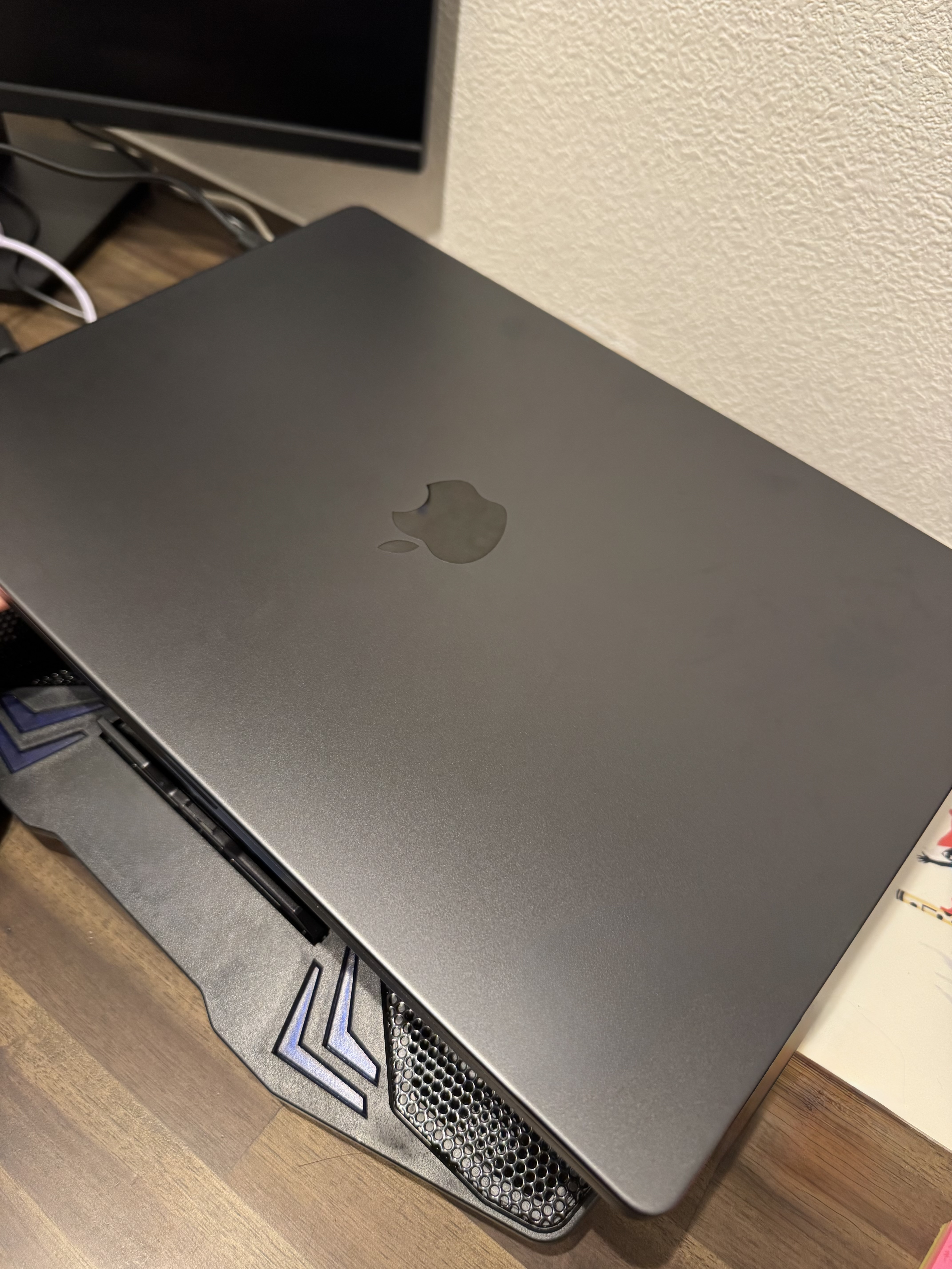 中古品・リファービッシュ品のMacBook Pro 2023を販売中 | Back Market