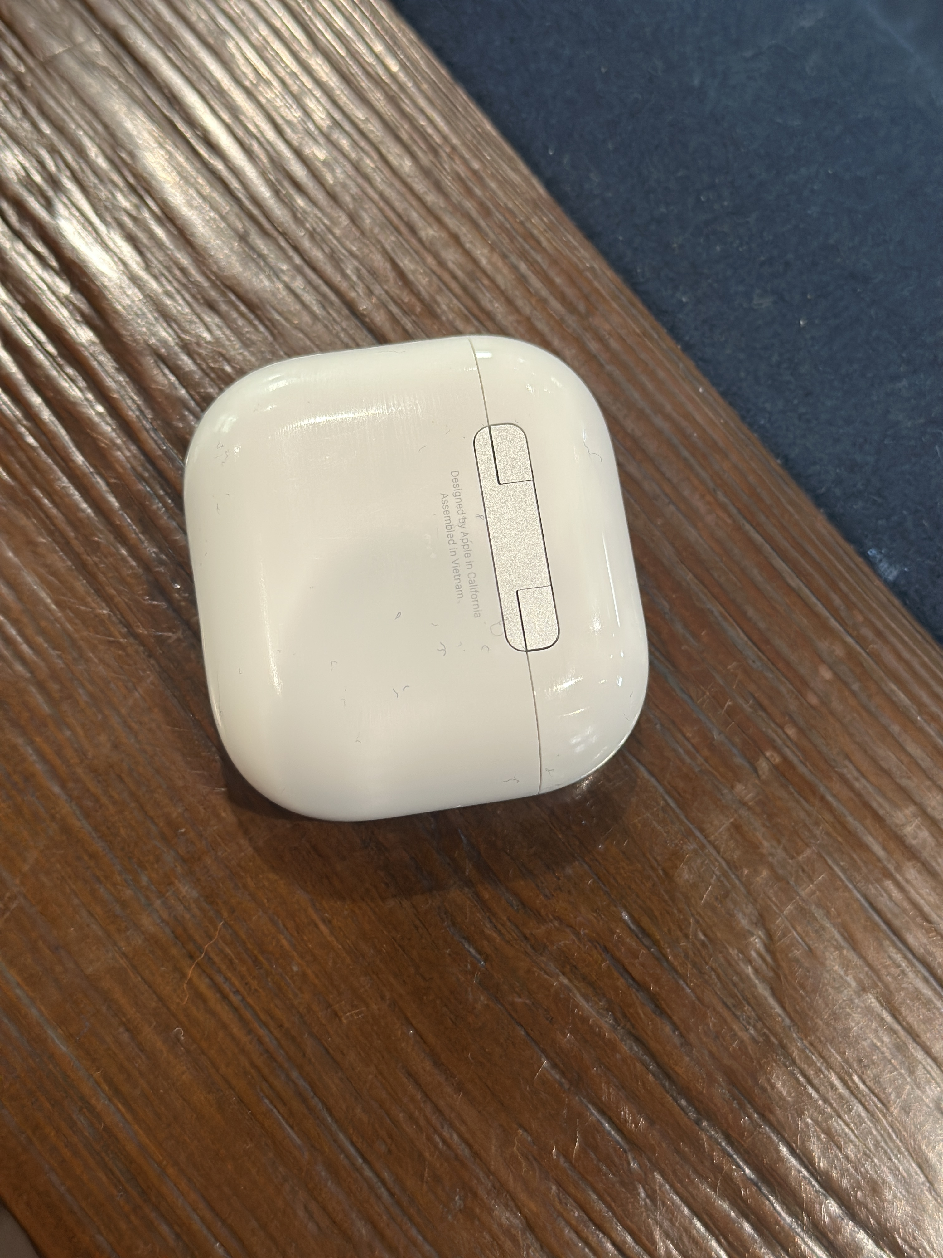 Apple AirPods 4th gen (2024) - Wireless (USB-C) Charging case