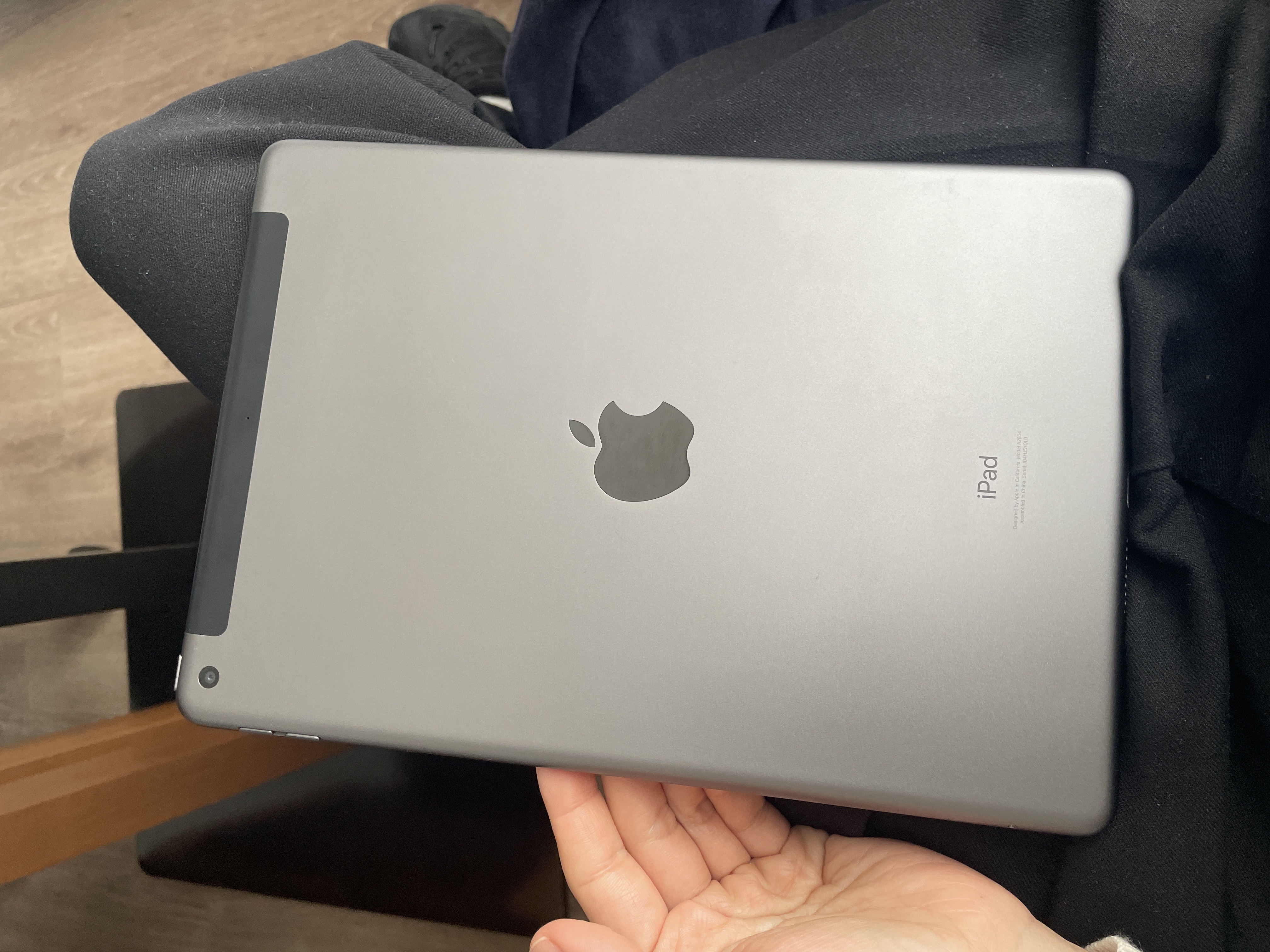 iPad 10.2 インチ (2021) 第9世代 64 GB - Wi-Fi - スペースグレイ