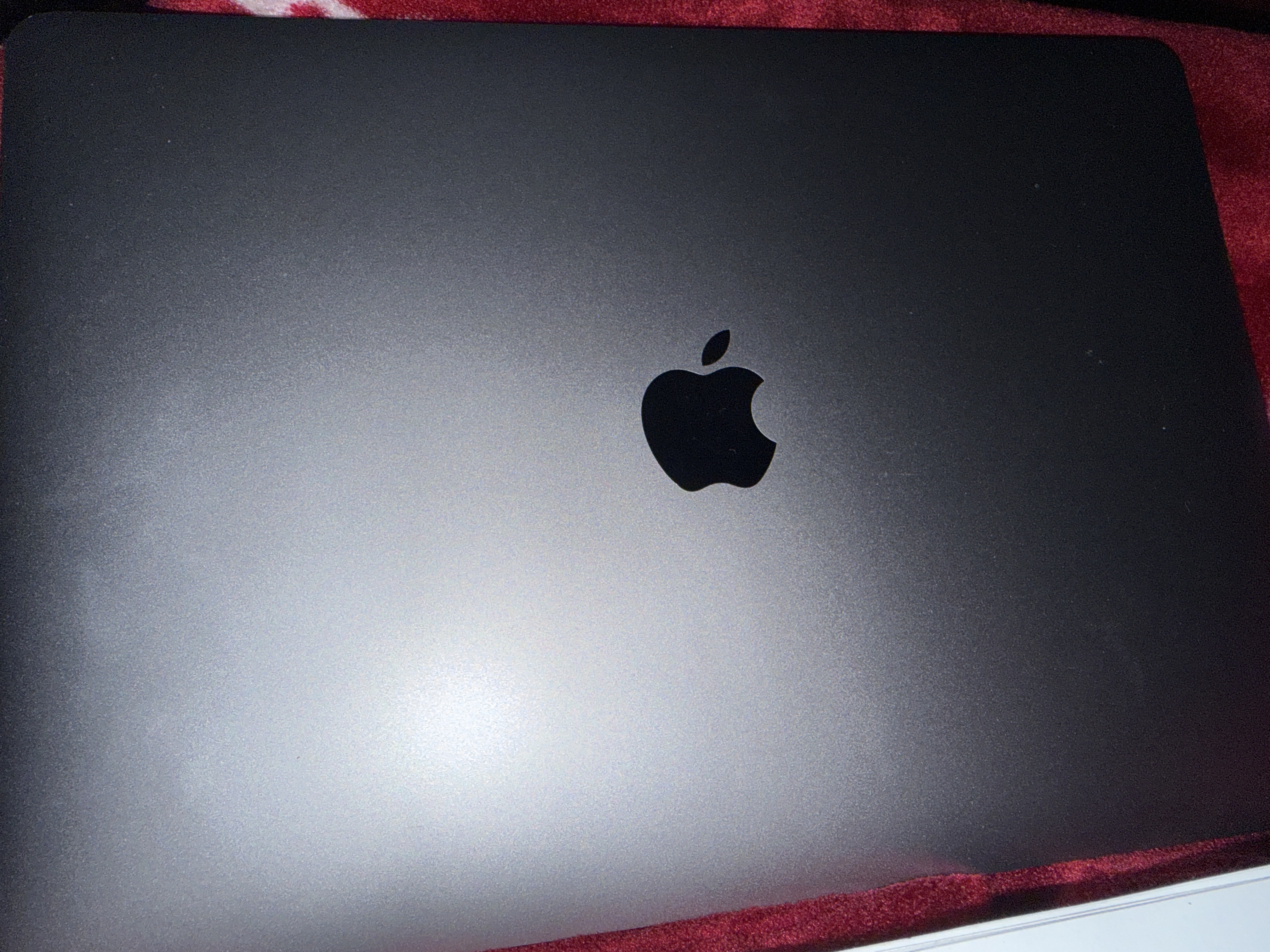 MacBook Air (2020) 13-inch - Apple M1 8-core and 7-core GPU - 8GB