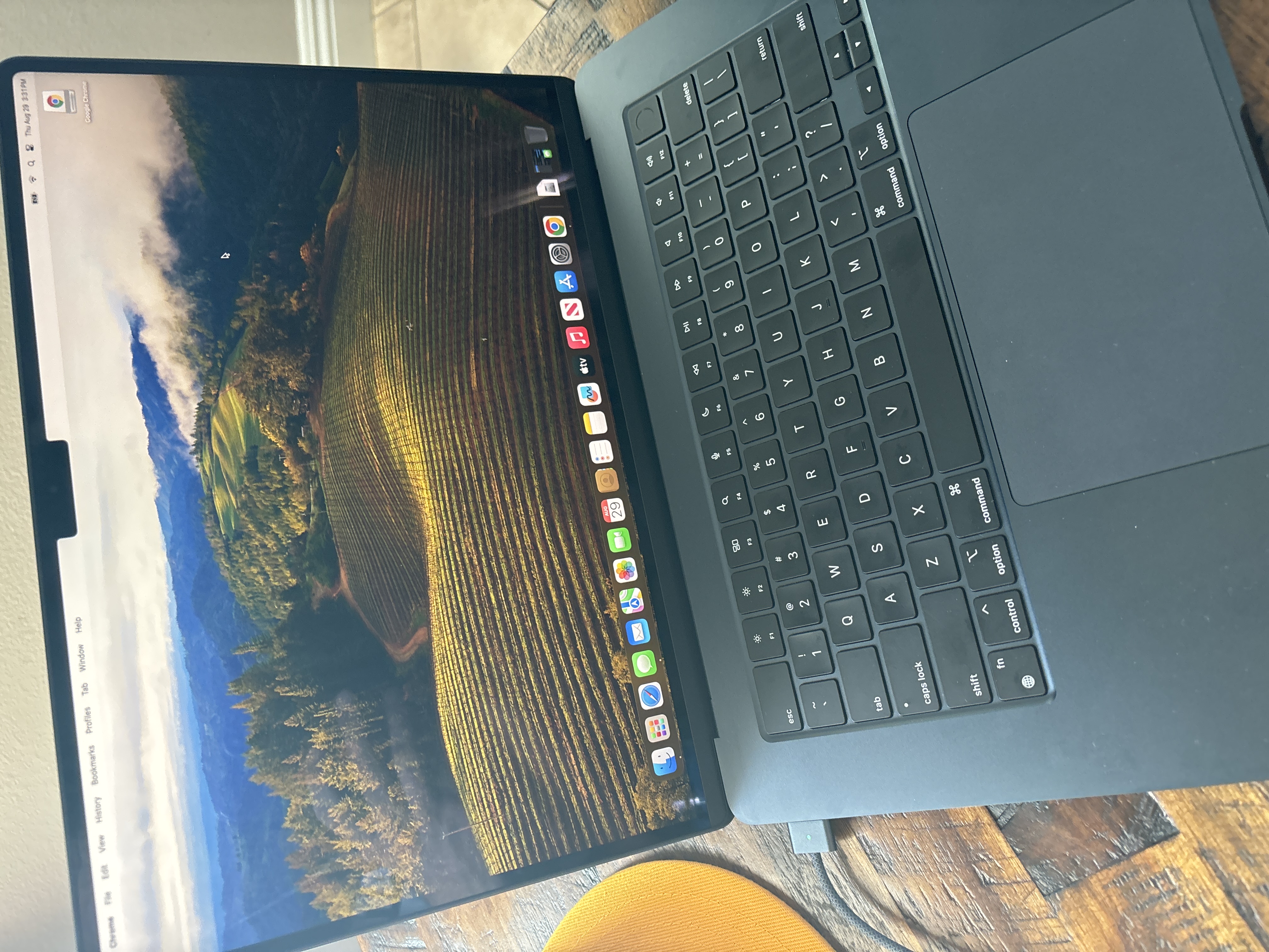 MacBook Air (2023) 15-inch - Apple M2 8-core and 10-core GPU