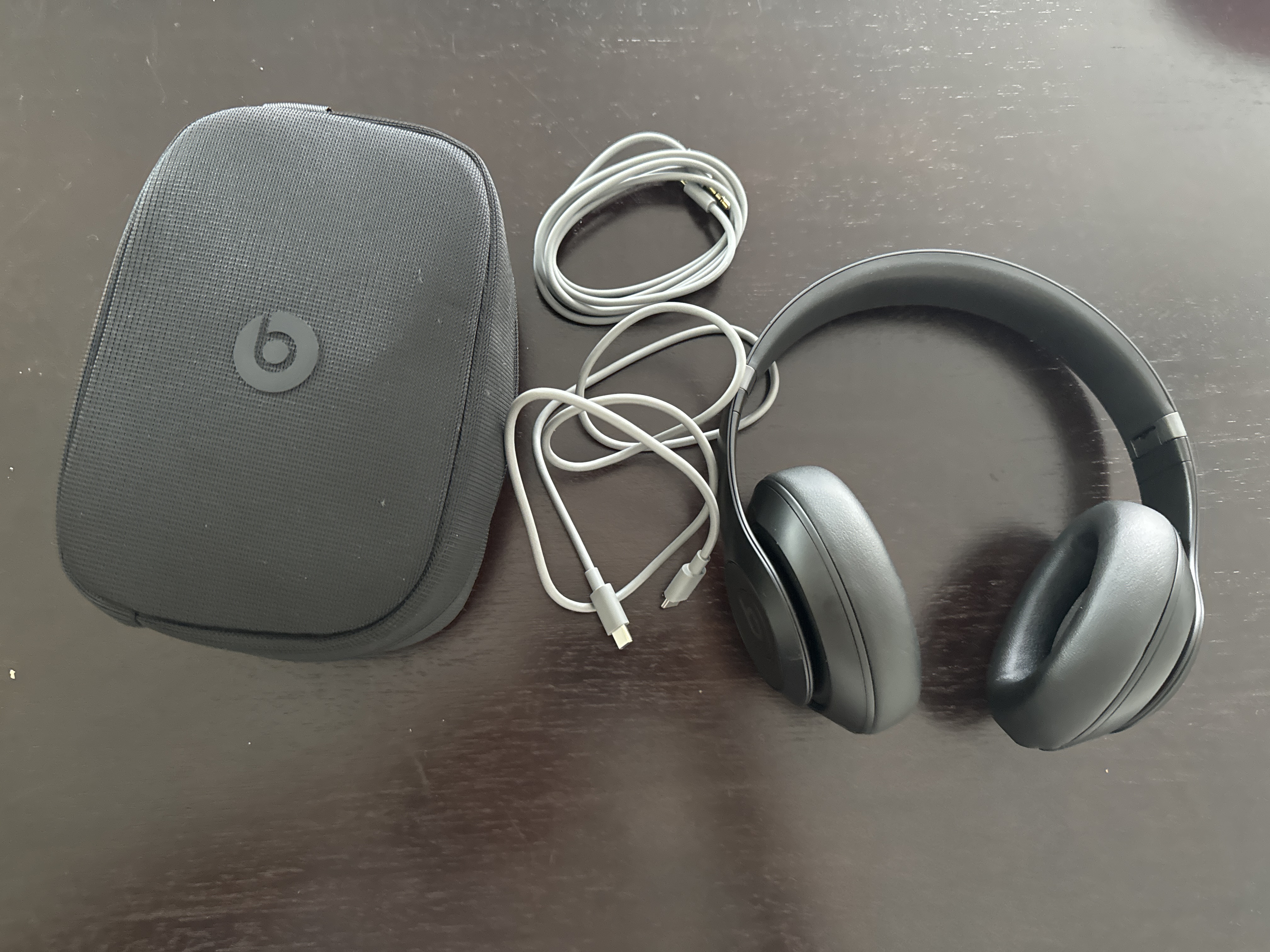 Beats Studio Pro Noise cancelling Headphone Bluetooth with