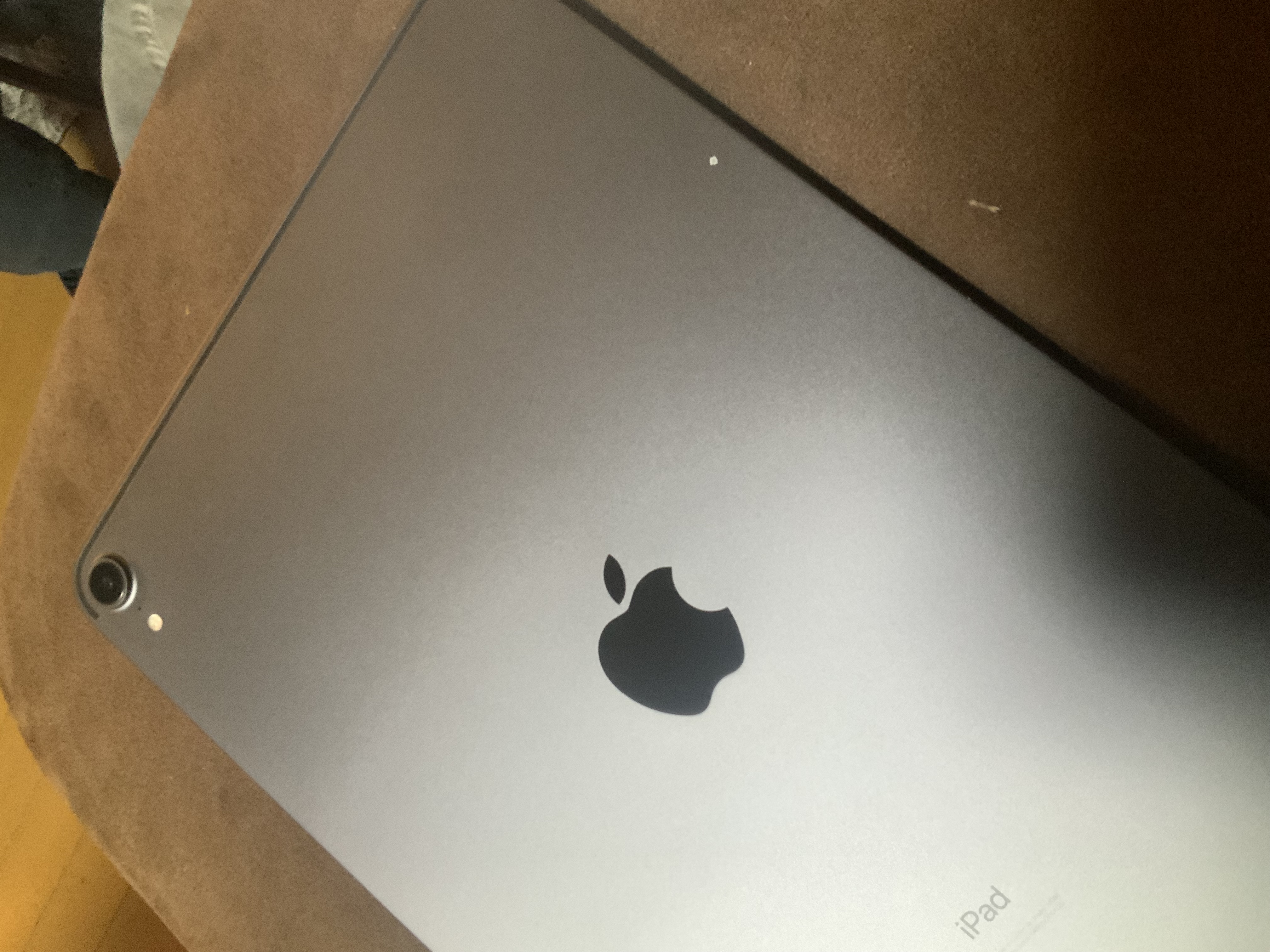 iPad Pro (2018, A12 series) リファービッシュ品 | Back Market