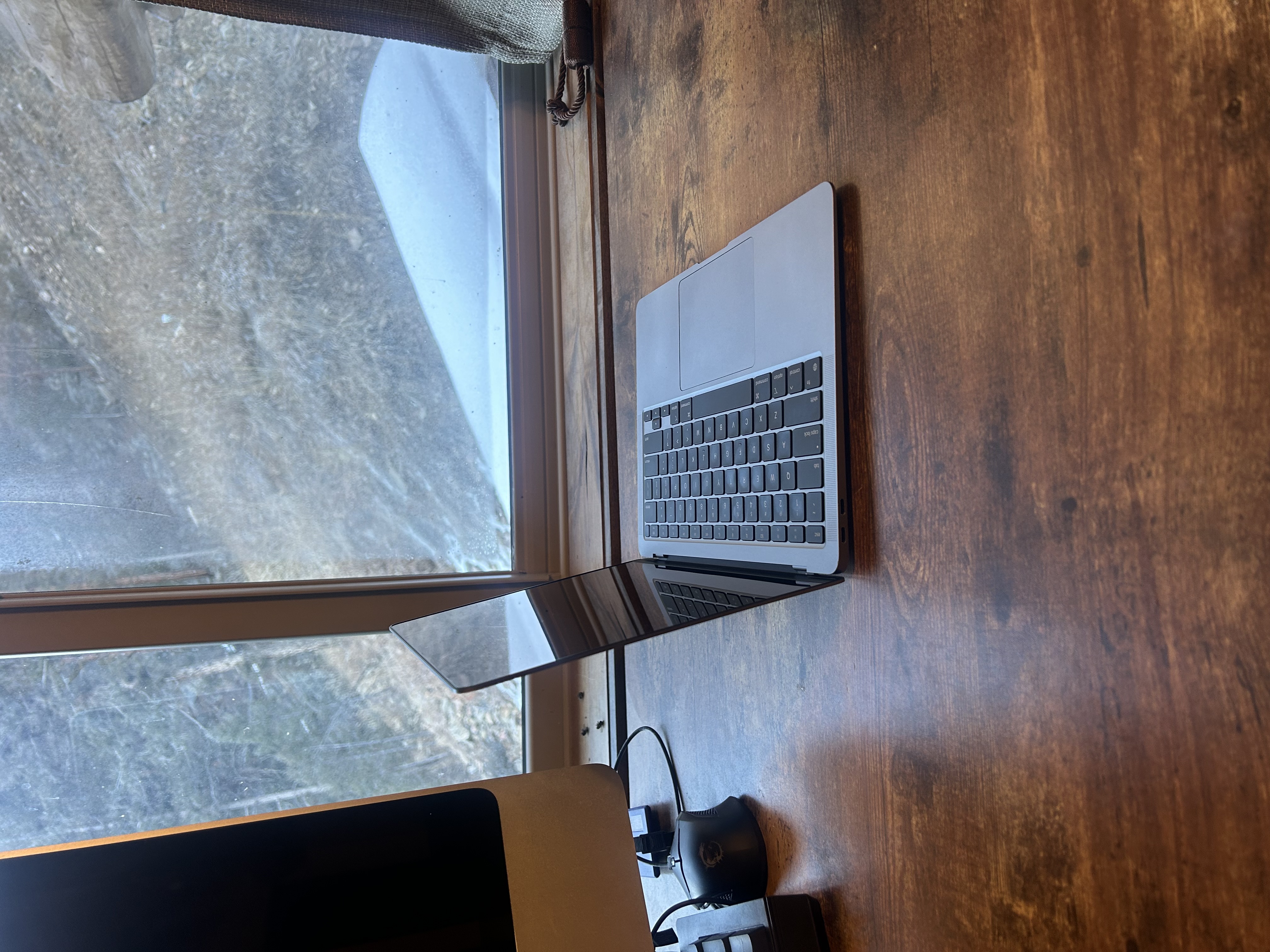 MacBook Air (2020) 13-inch - Apple M1 8-core and 7-core GPU - 16GB