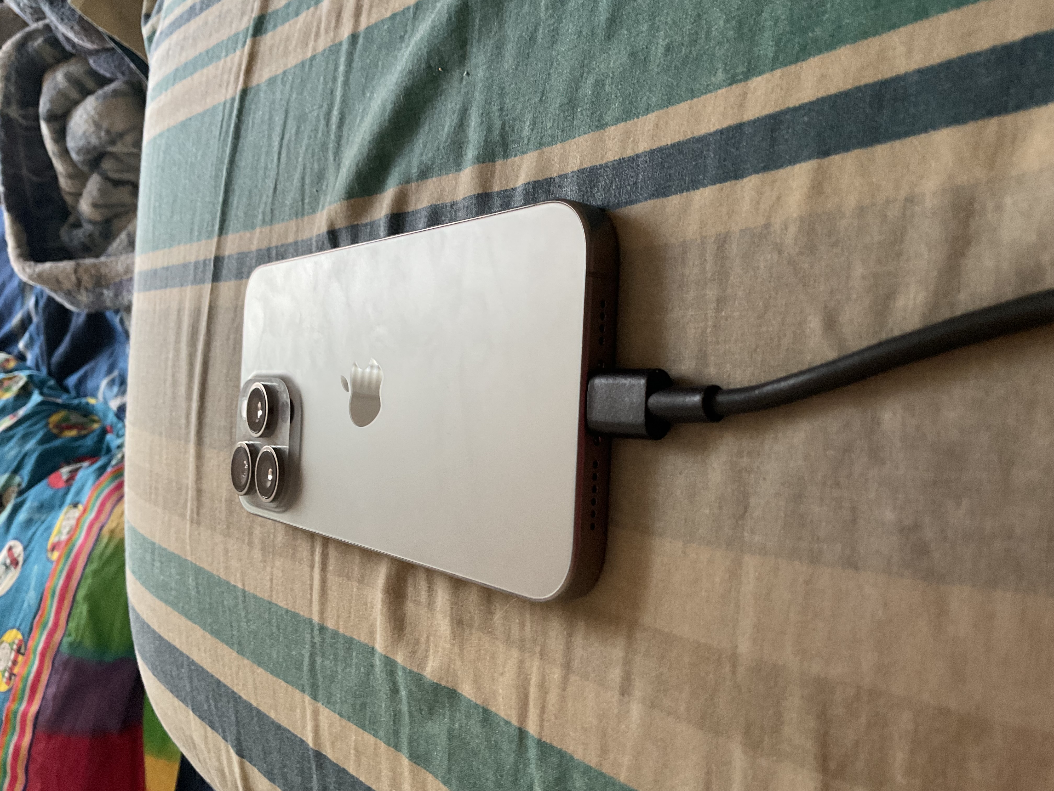 iPhone 15 Pro Max 1000GB - White Titanium - Unlocked | Back Market