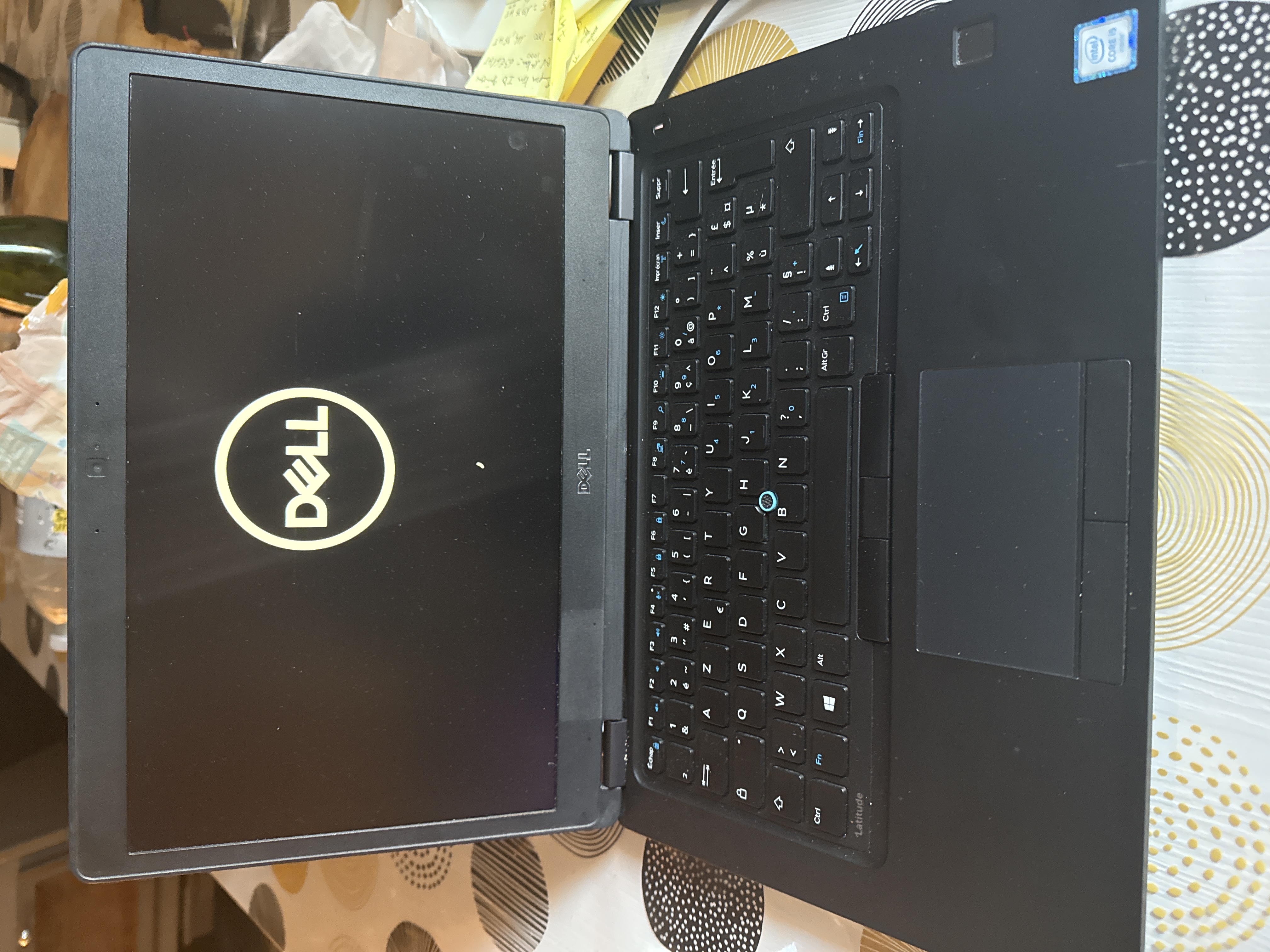 Dell Latitude 5480: Un Portátil Robusto para Profesionales en