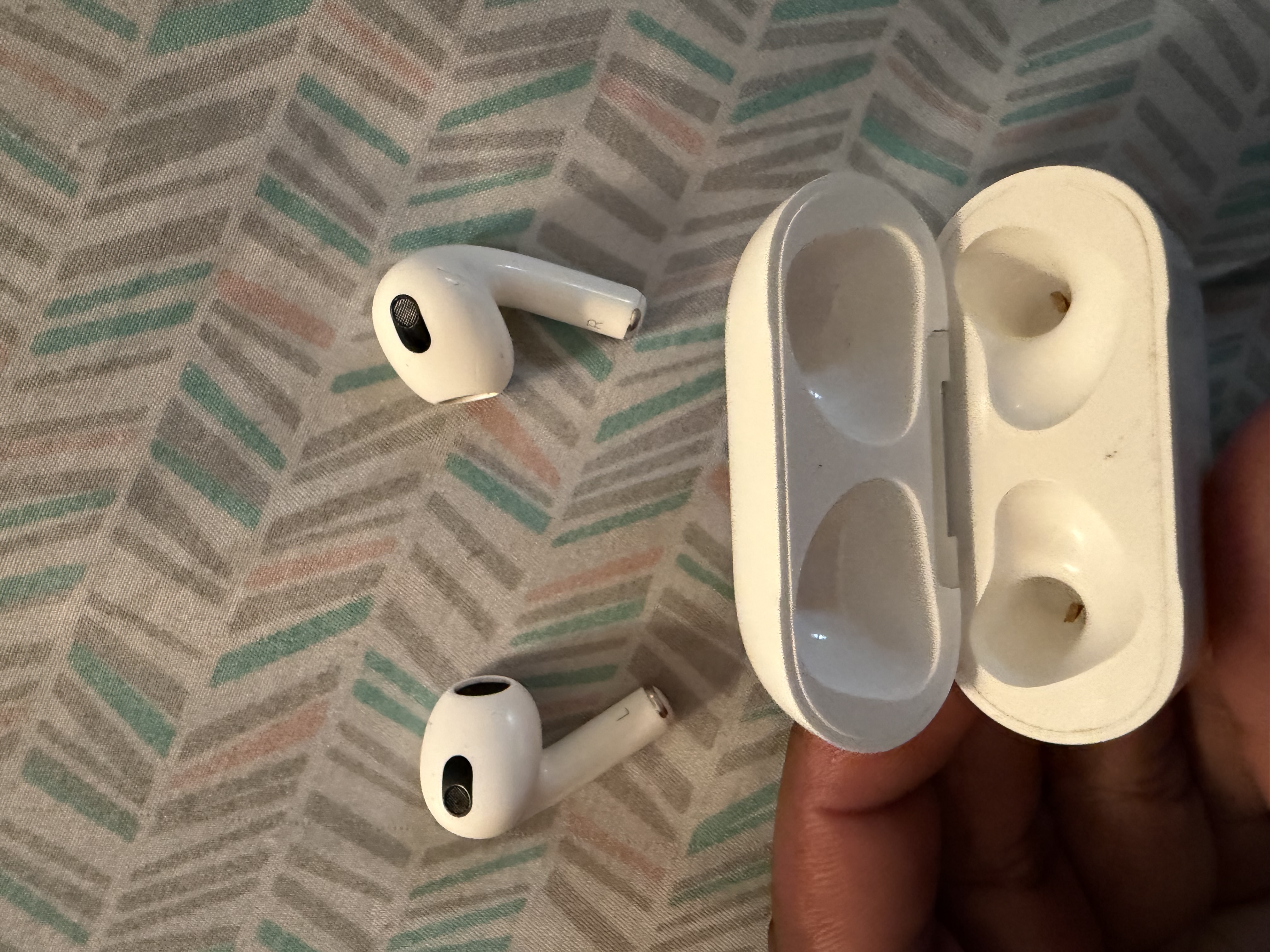 Apple AirPods 3rd gen (2021) - MagSafe Charging case | Back Market