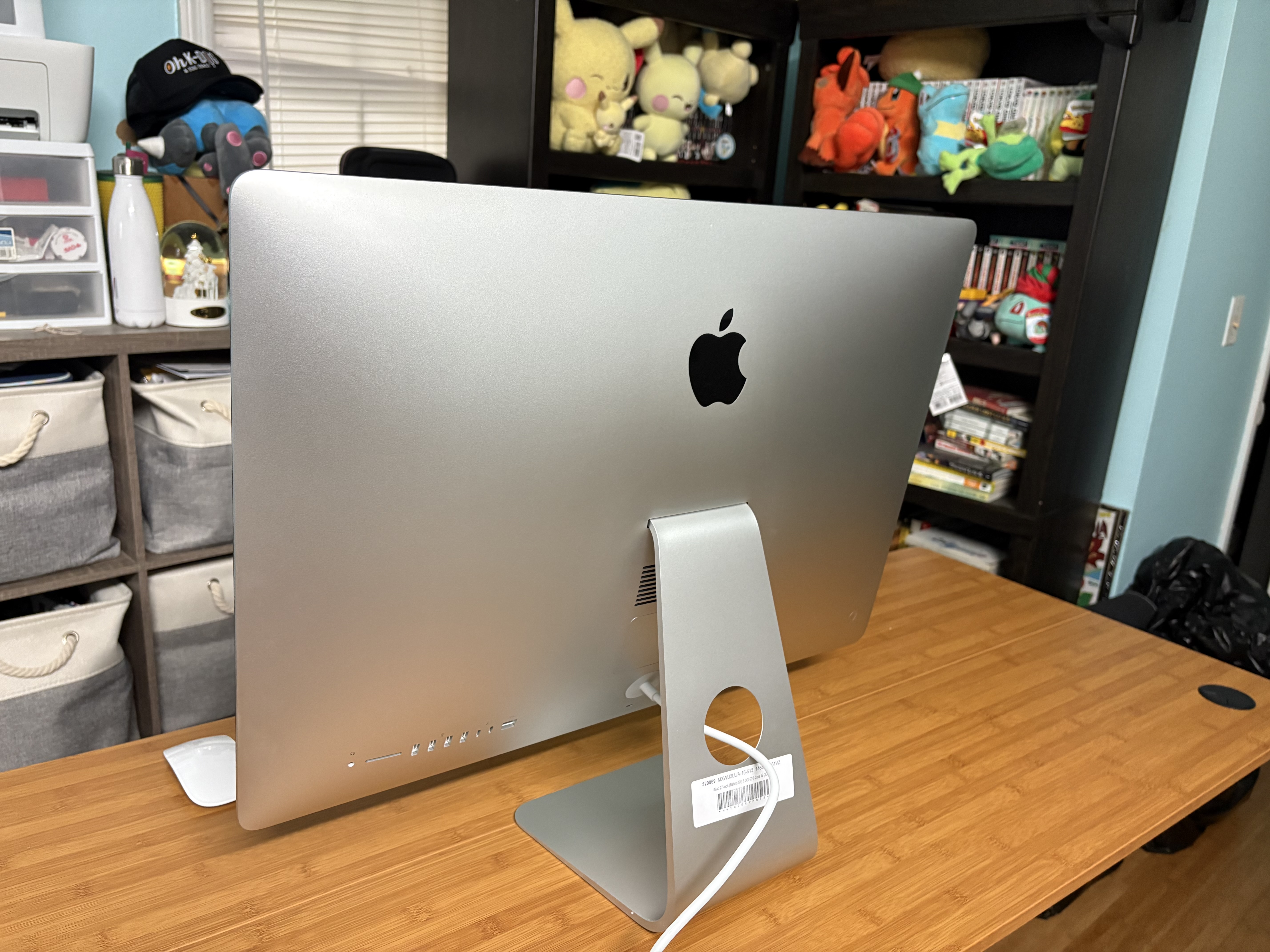 iMac 27-inch Retina (2020) Core i5 3.3GHz - 2 TB SSD - 16GB | Back