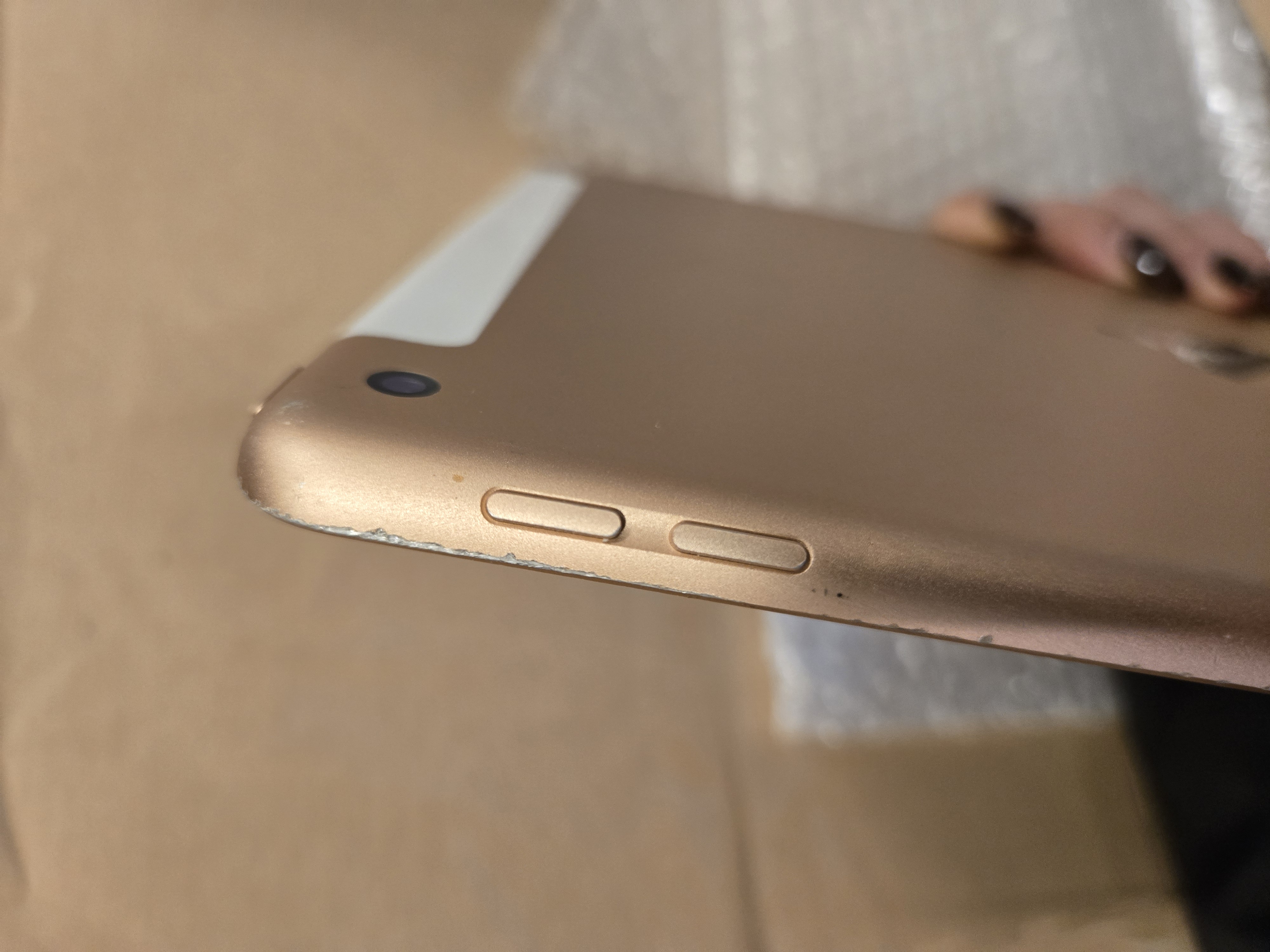 iPad 10.2 インチ (2020) 第8世代 128 GB - Wi-Fi - ゴールド iPad 10.2 インチ (2020) 第8世代 128 GB - Wi-Fi - ゴールド