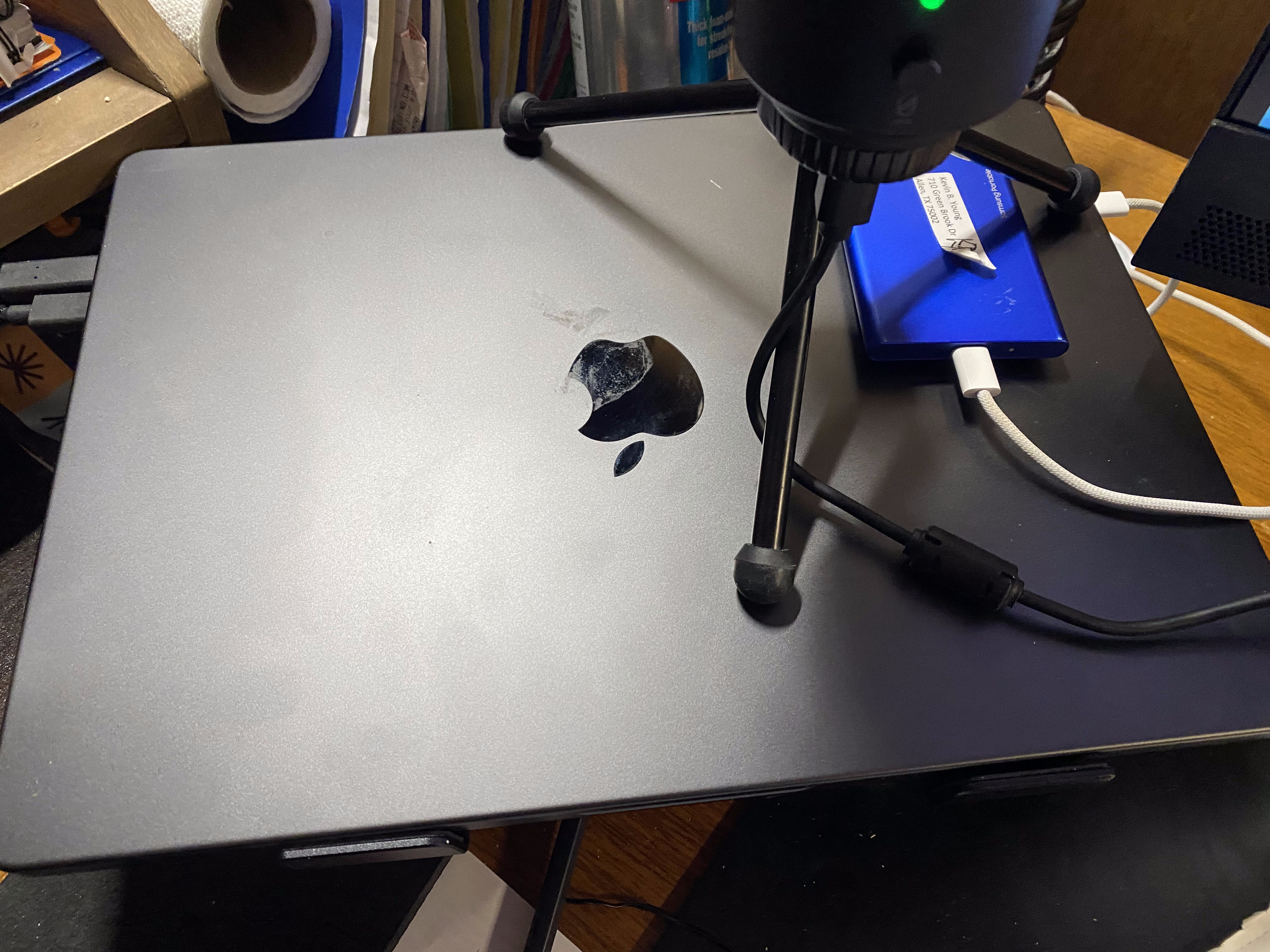 MacBook Pro (2023) 16-inch - Apple M3 Pro 12-core and 18-core GPU