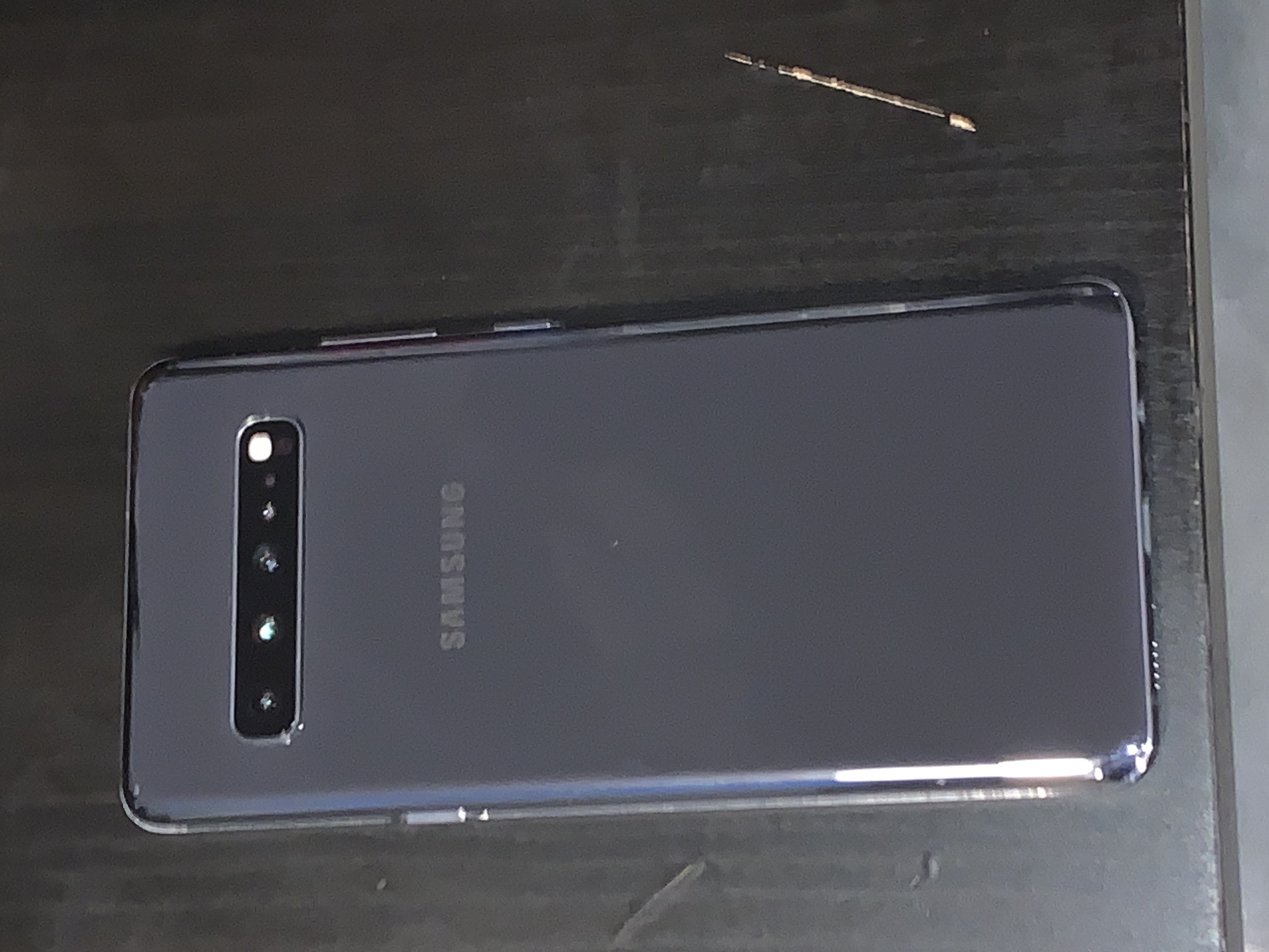 極上品　Galaxy S10 5G 256GB SIMフリー　ゴールド Samsung Galaxy S10 5G - 256 GB - Majestic Black (Unlocked