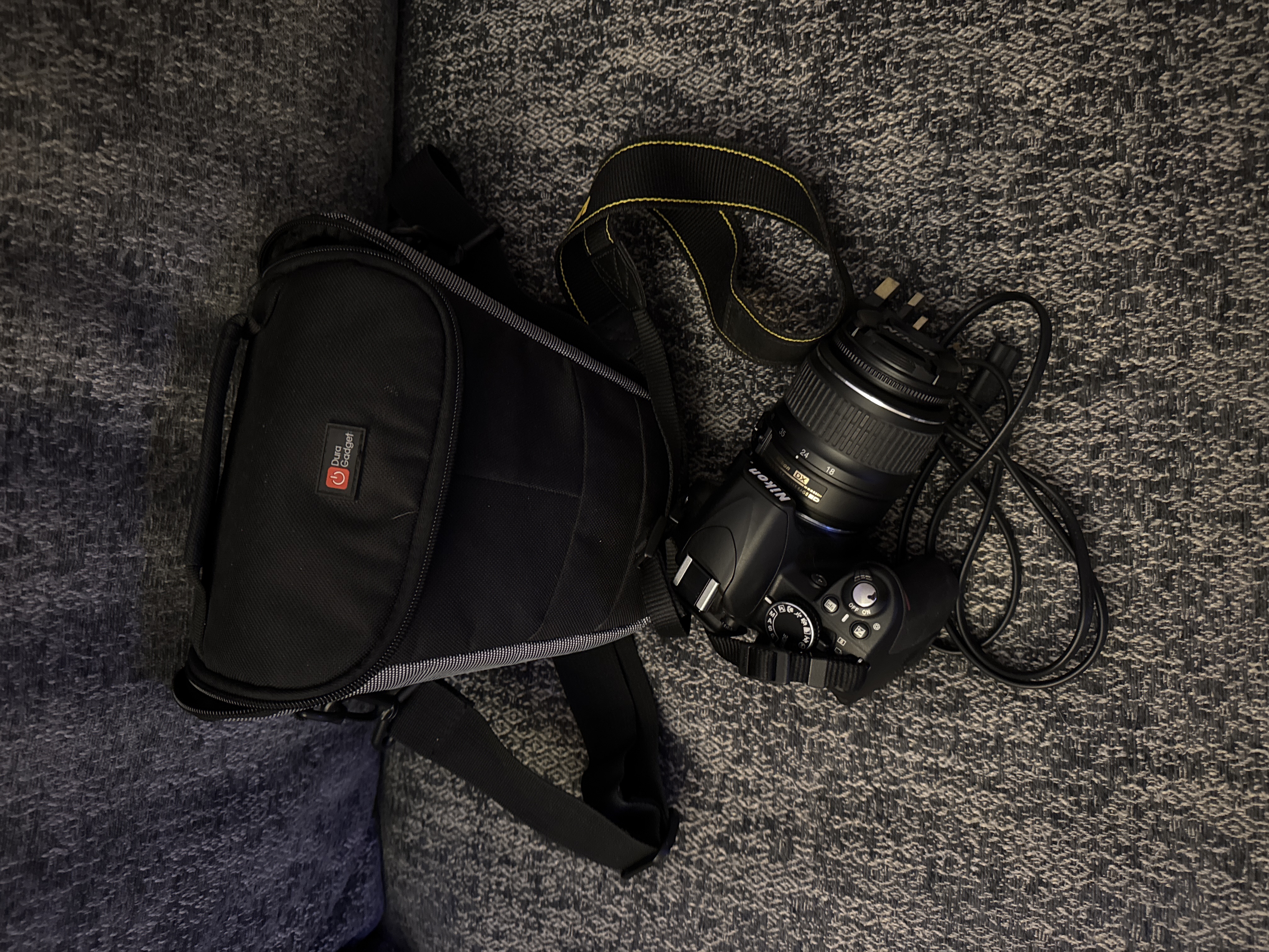 Reflex D3100 - Zwart + Nikon Nikon AF-S DX Nikkor 18-55 mm f/3.5