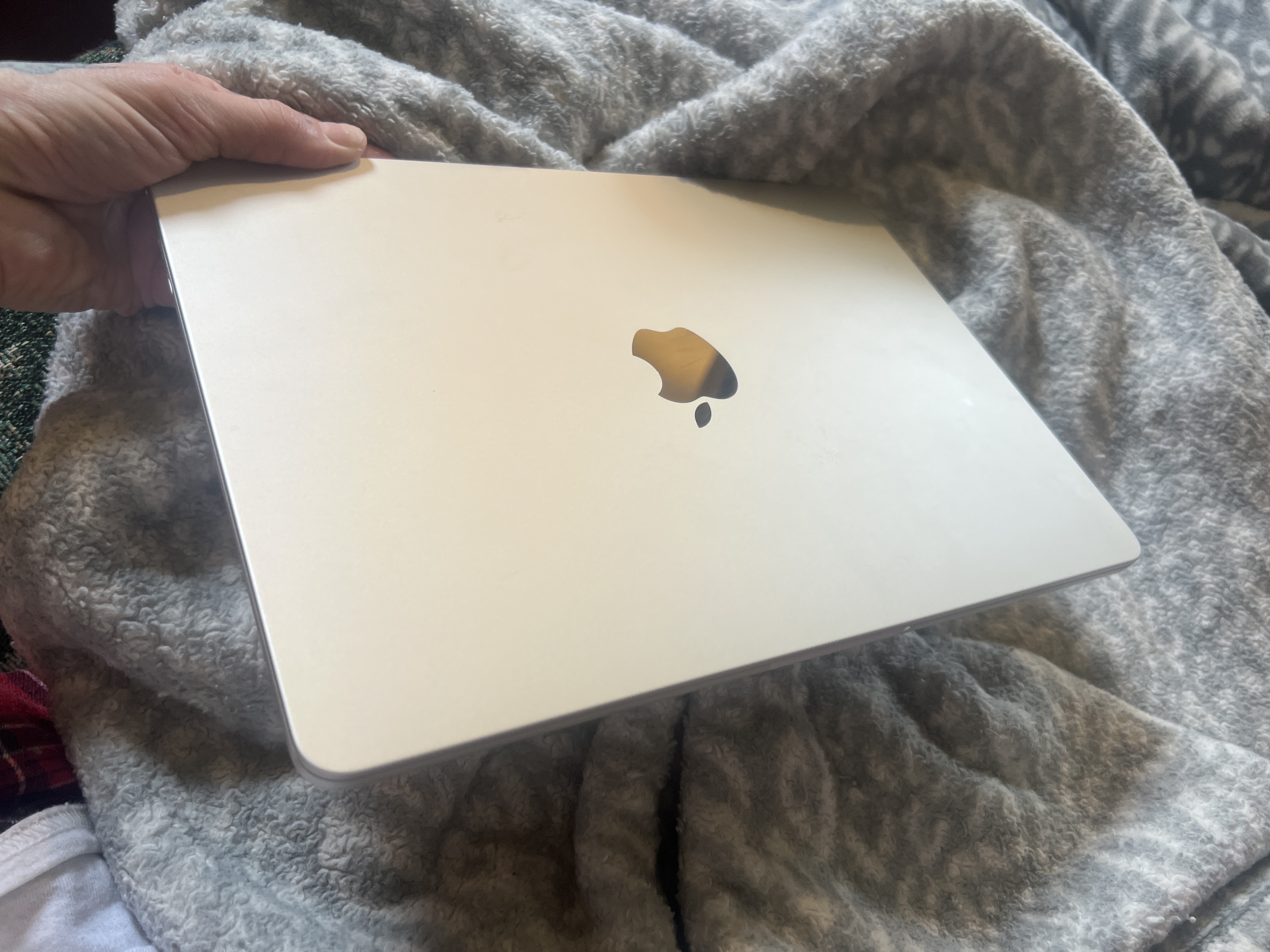 MacBook Air (2024) 13-inch - Apple M3 8-core and 10-core GPU