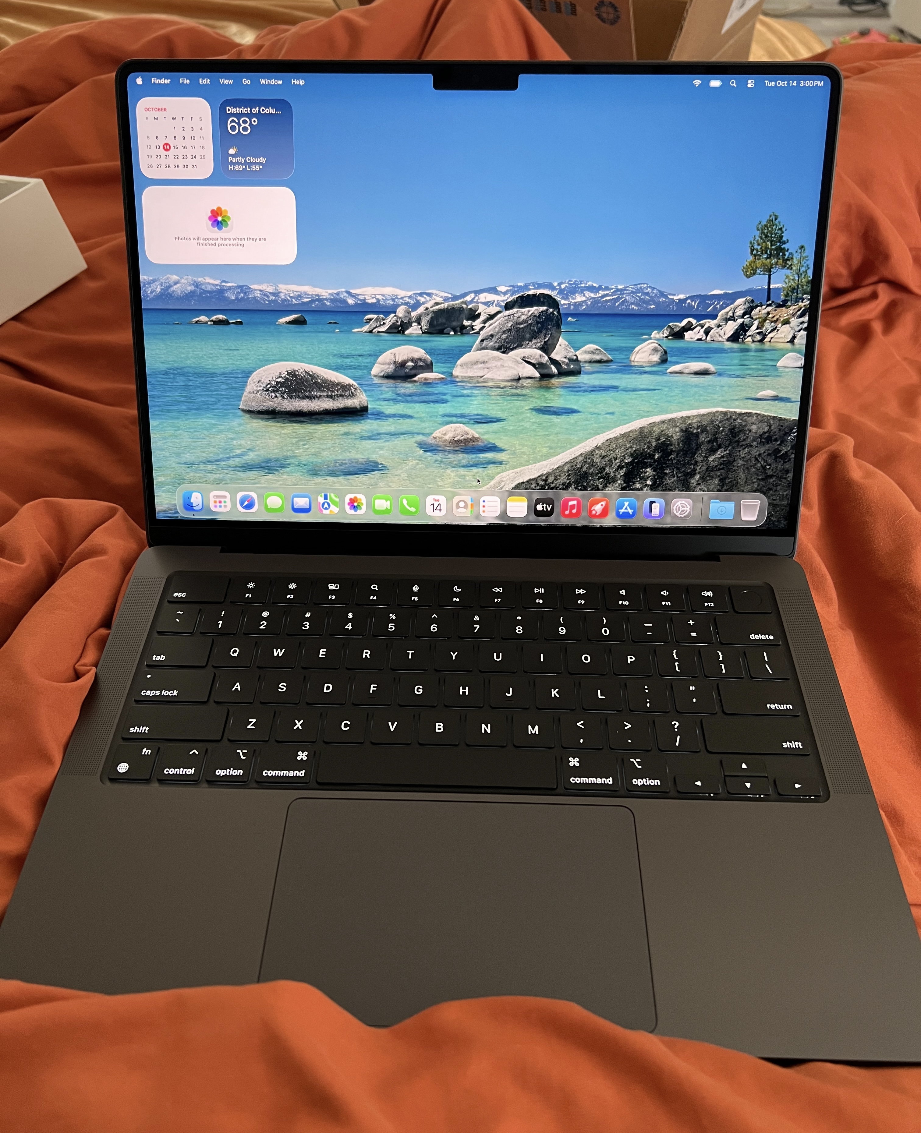 MacBook Pro (2024) 14-inch - Apple M4 10-core and 10-core GPU