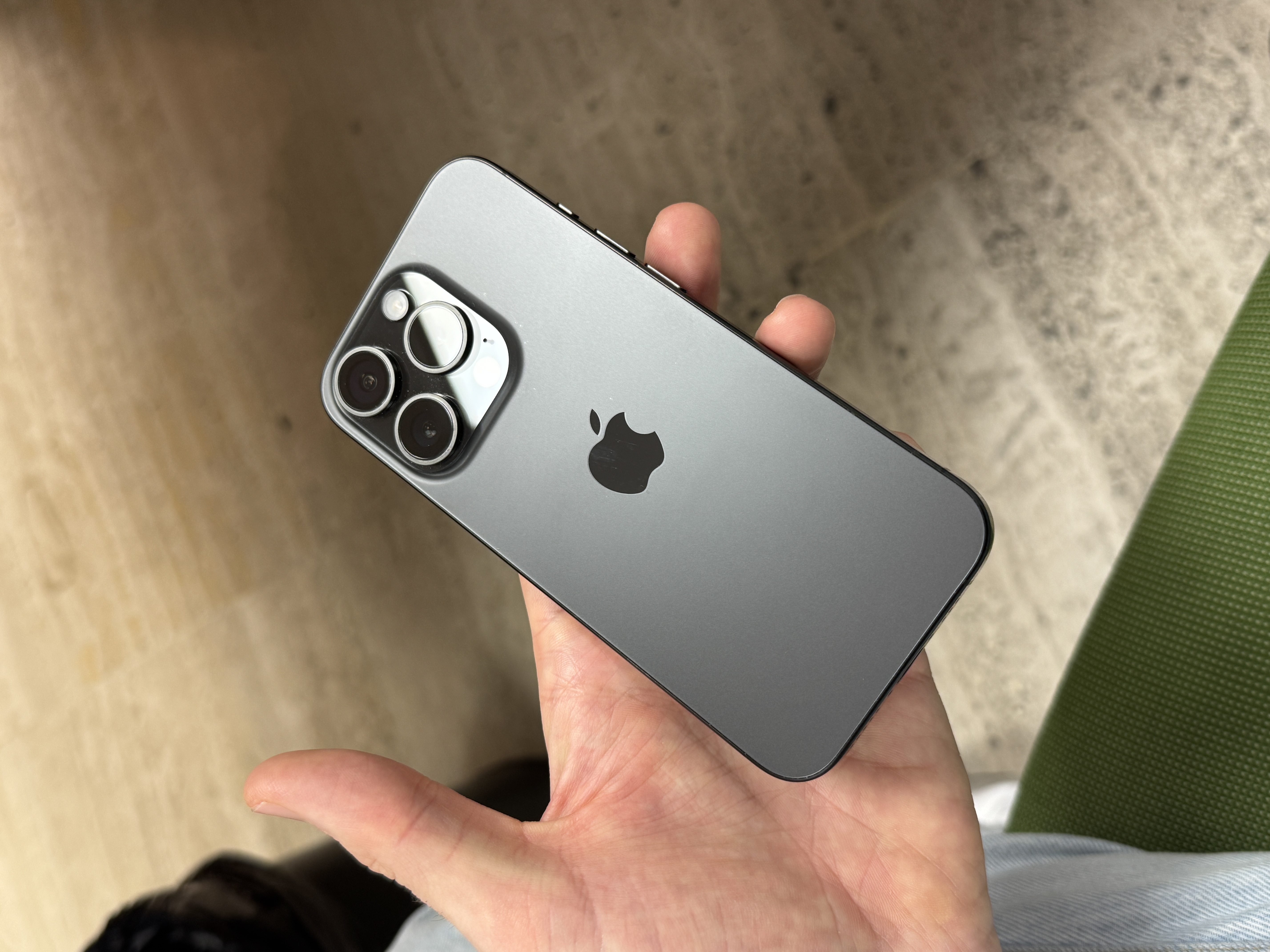 iPhone 15 Pro 256GB - Titanio Negro - Libre | Back Market