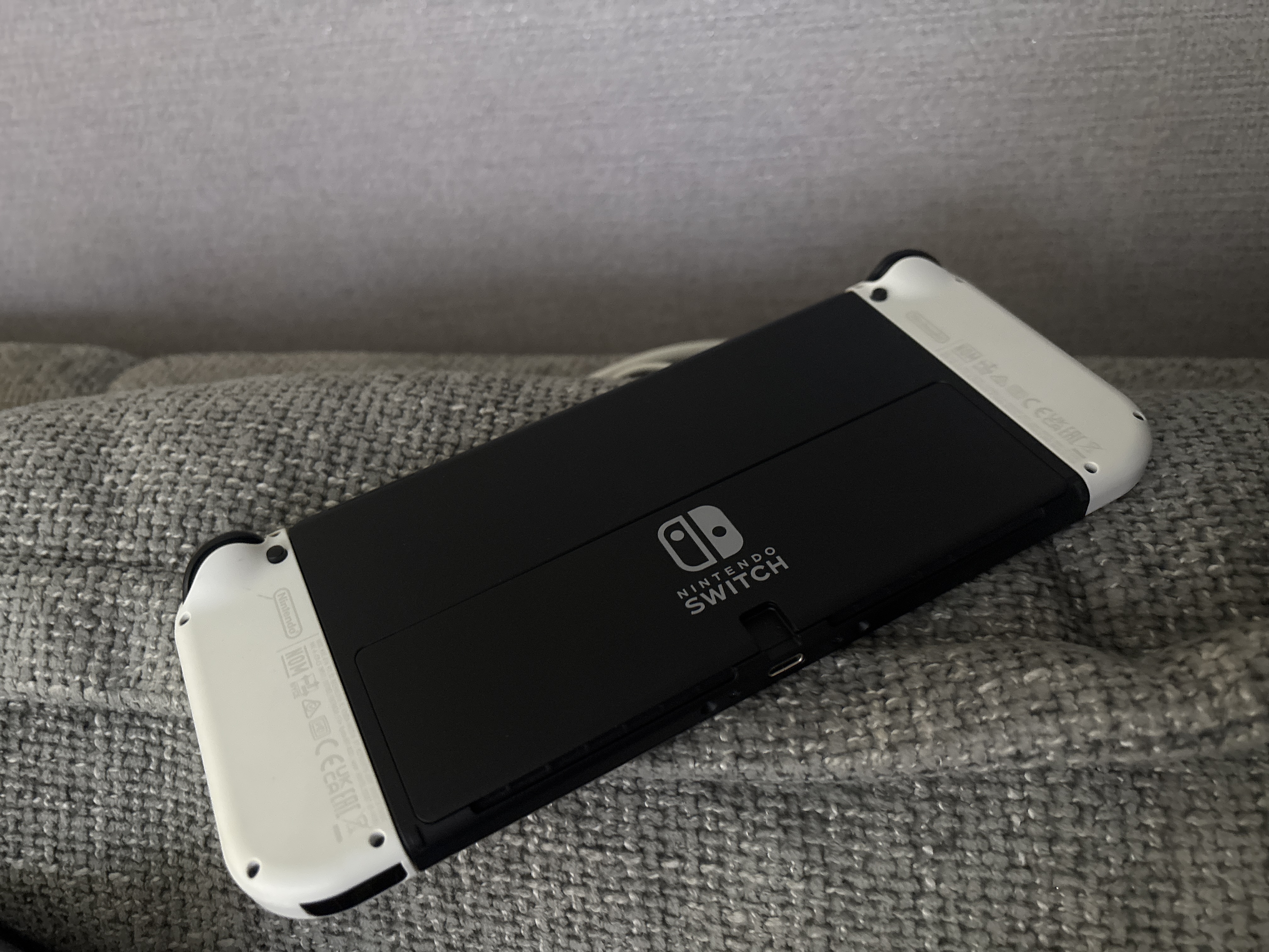 Switch OLED 64GB - Black | Back Market